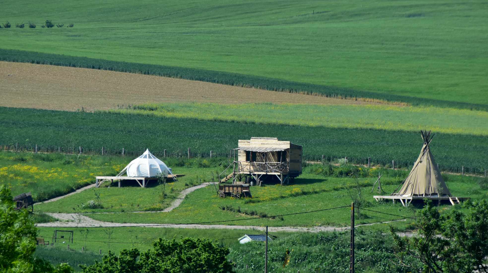 Tente Lotus nature : une expérience immersive en Picardie à Lanches-Saint-Hilaire — cuisine