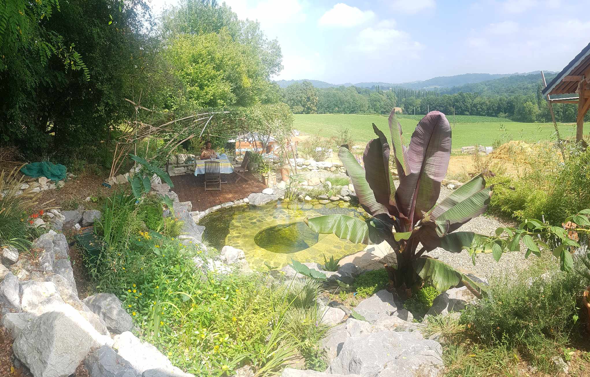 La Tiny Eau coeur de soi : une escapade unique en Aquitaine à Gan — détail architectural