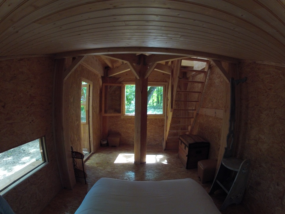 Bulle perchée — Nuit panoramique à 3m en Dordogne à Coursac — salle de bain
