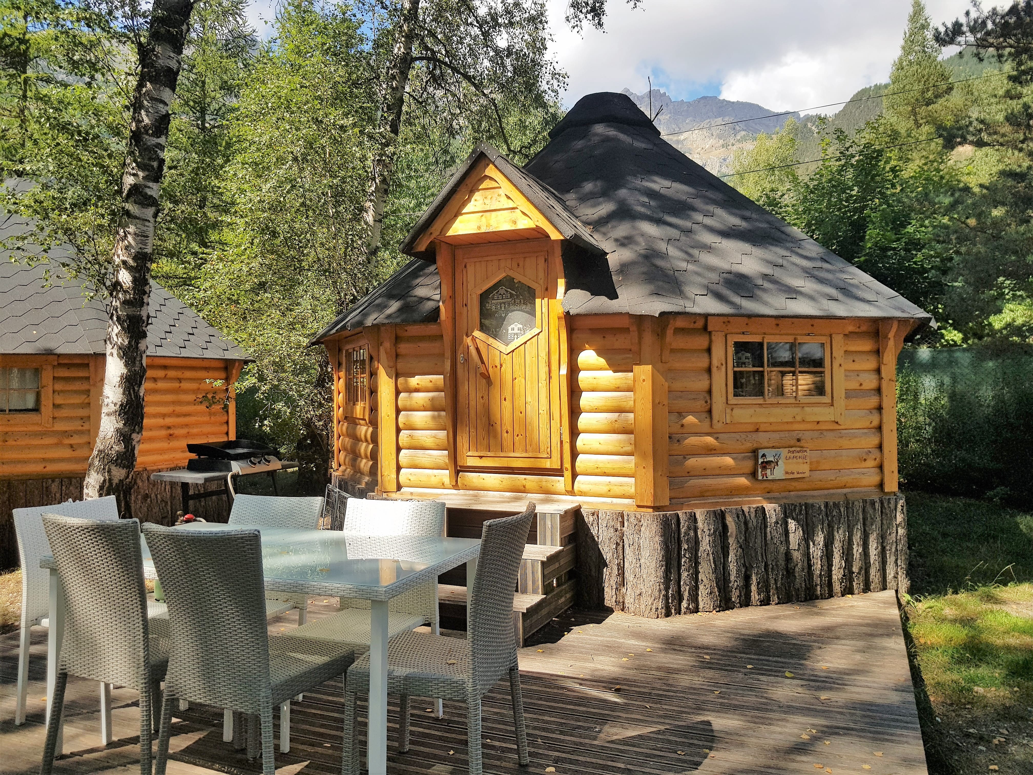 Un refuge esprit cabane pour une évasion en pleine nature — Cabane à Saint Martin De Queyrières