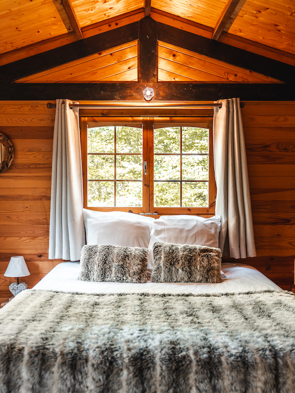 Cabane Spa Cinq Sens : une escapade sensorielle en Picardie à Rosoy-En-Multien — salle de bain