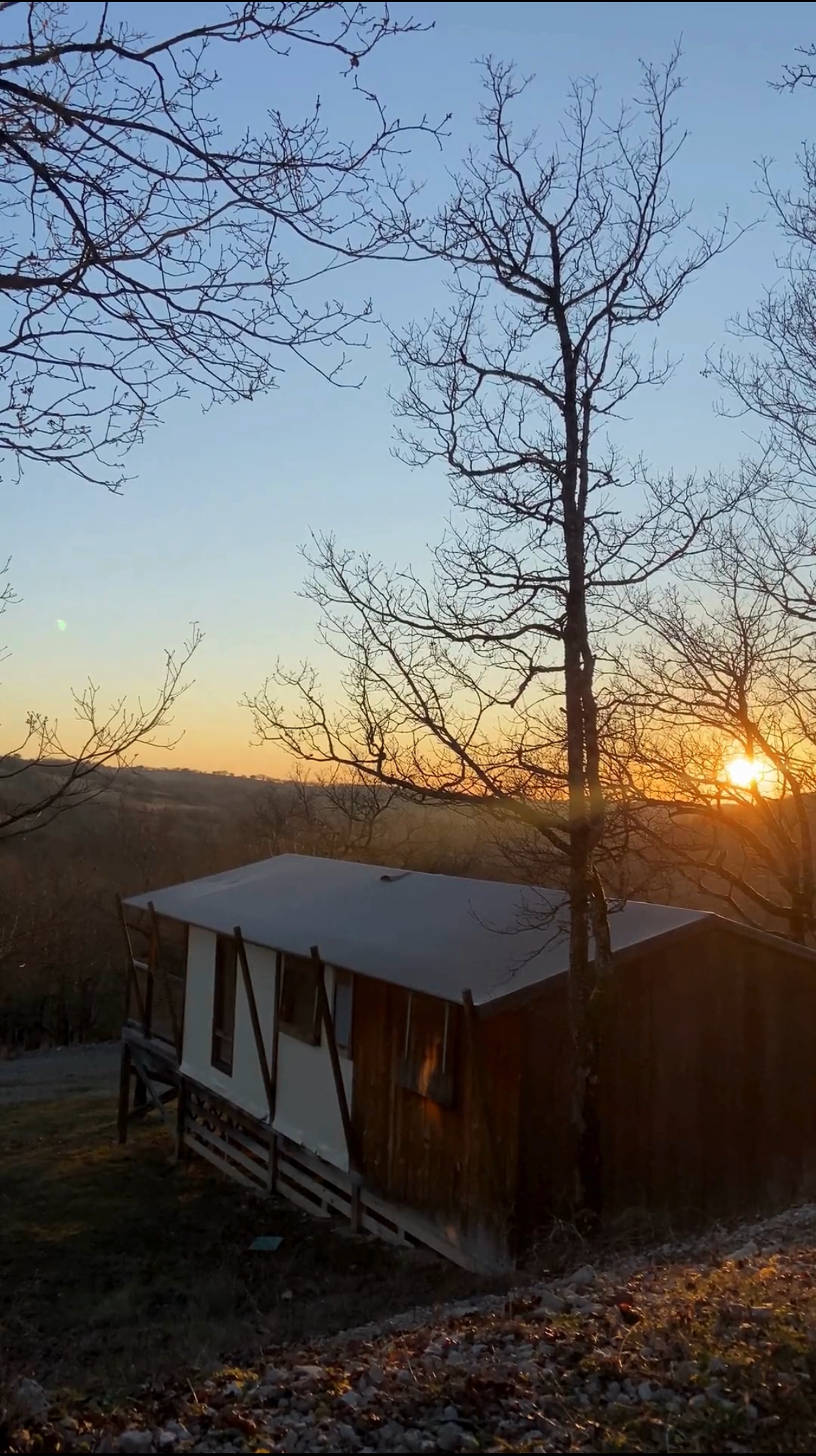 Lodge Africa — Séjour nature avec spa à Lot à Saint-Cirgues — environnement naturel
