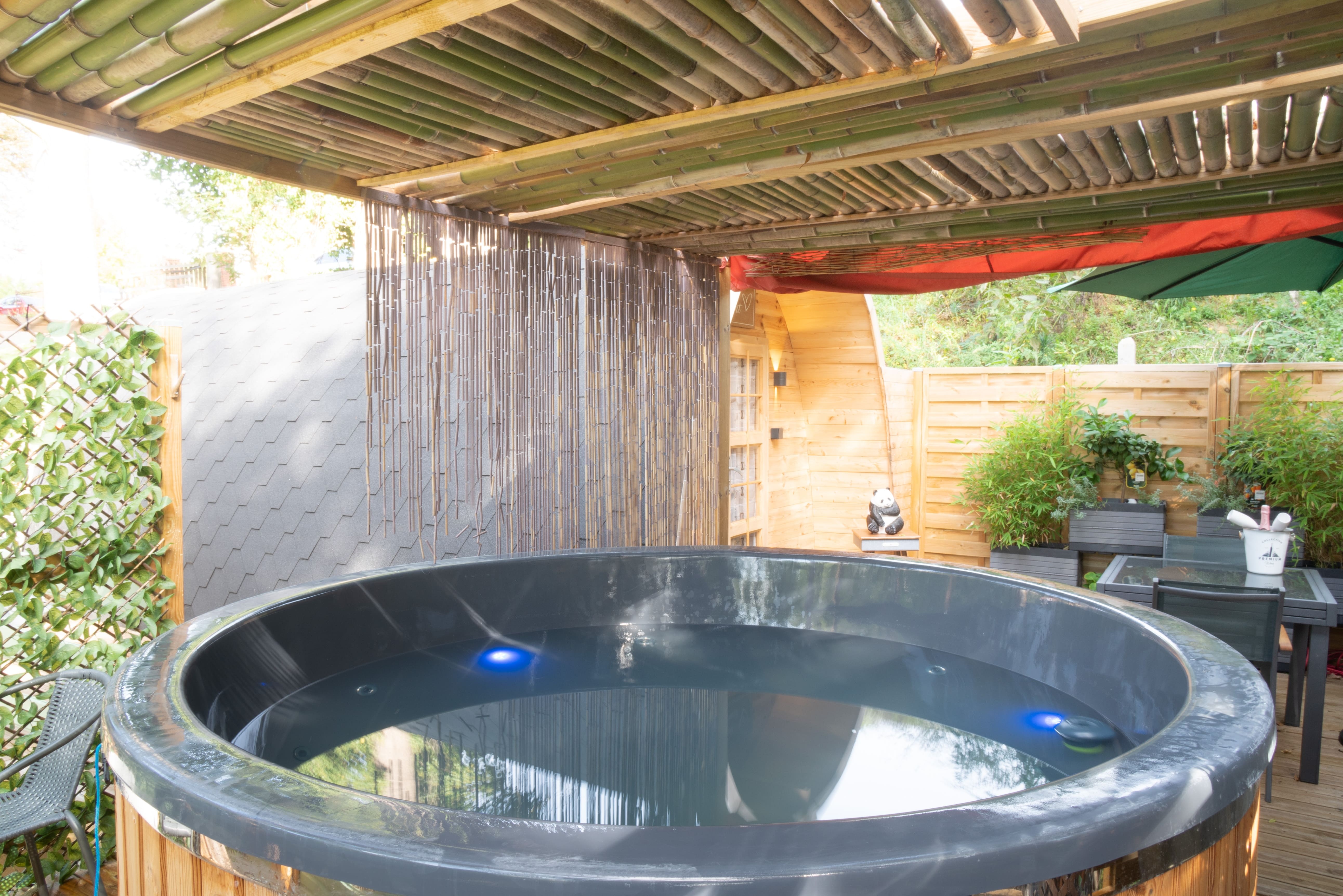La Cabane du Panda & Spa : une expérience unique en Auvergne à Abrest — vue intérieure
