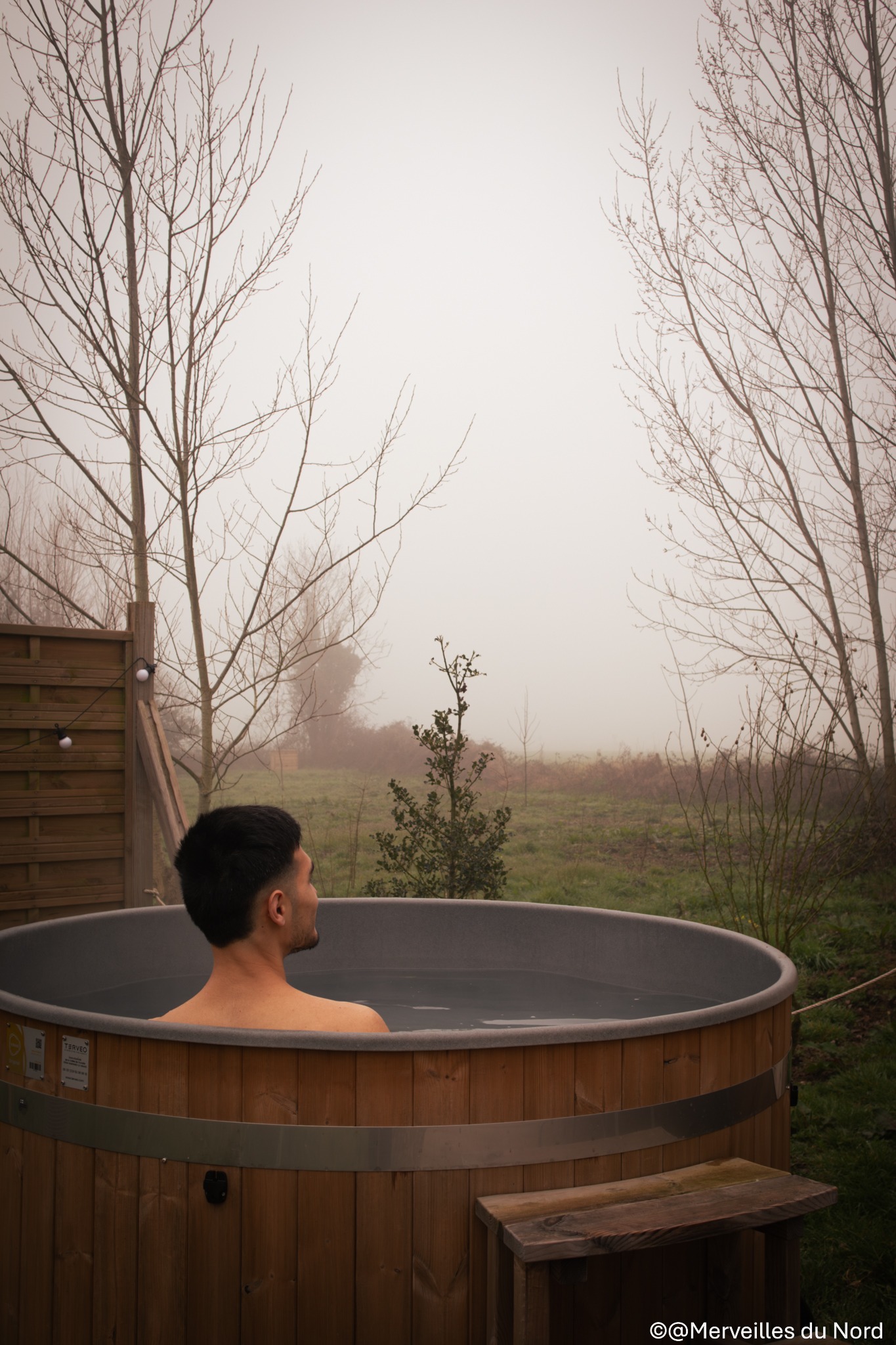 Zome Sweet Zome — Dôme avec bain nordique à Pas-de-Calais à Recques-sur-Hem — détail architectural