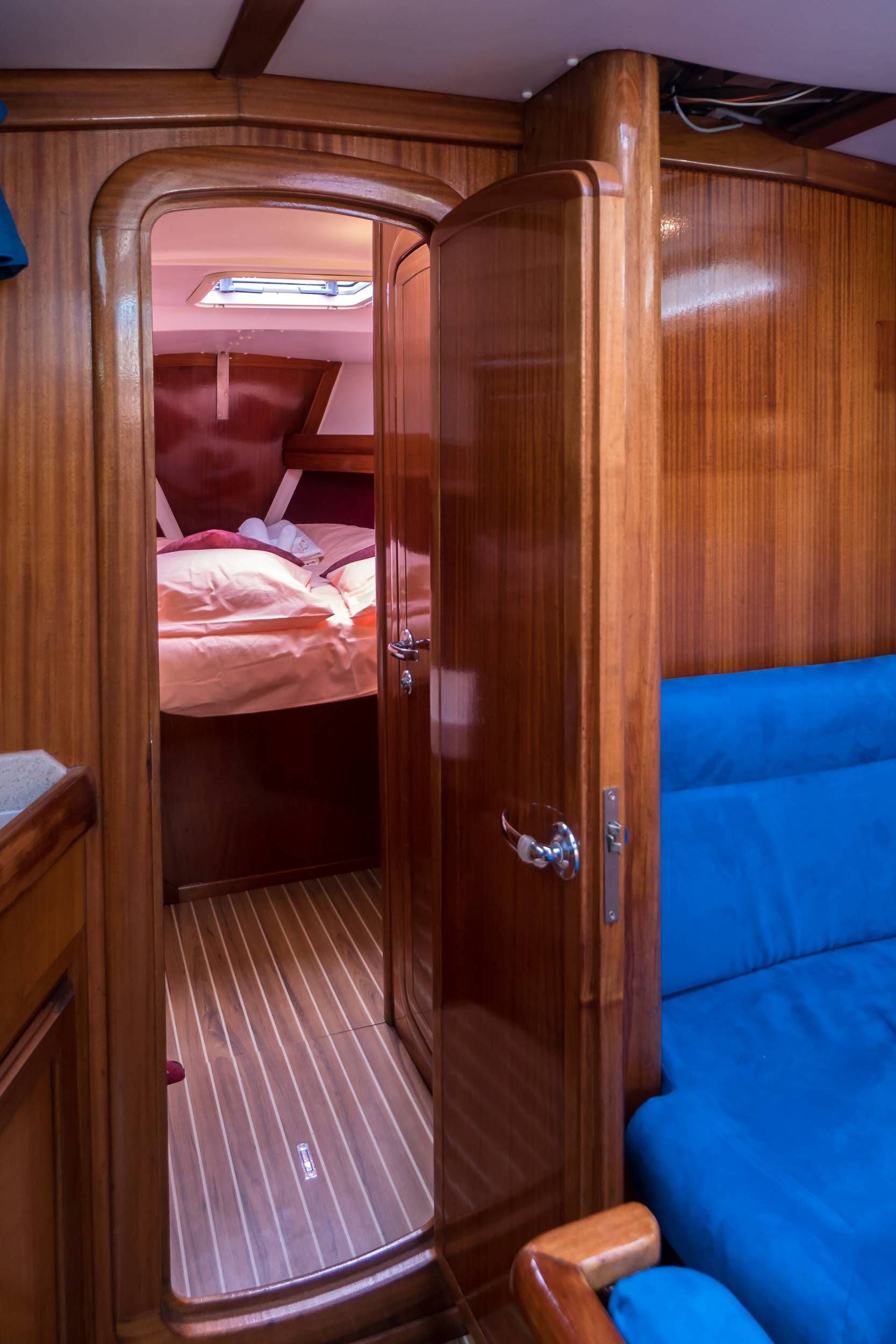 Photo 9/9 — Bateau « Le Voilier & Spa : une expérience flottante en Provence » à Saint Pierre D’Argençon Hautes-Alpes