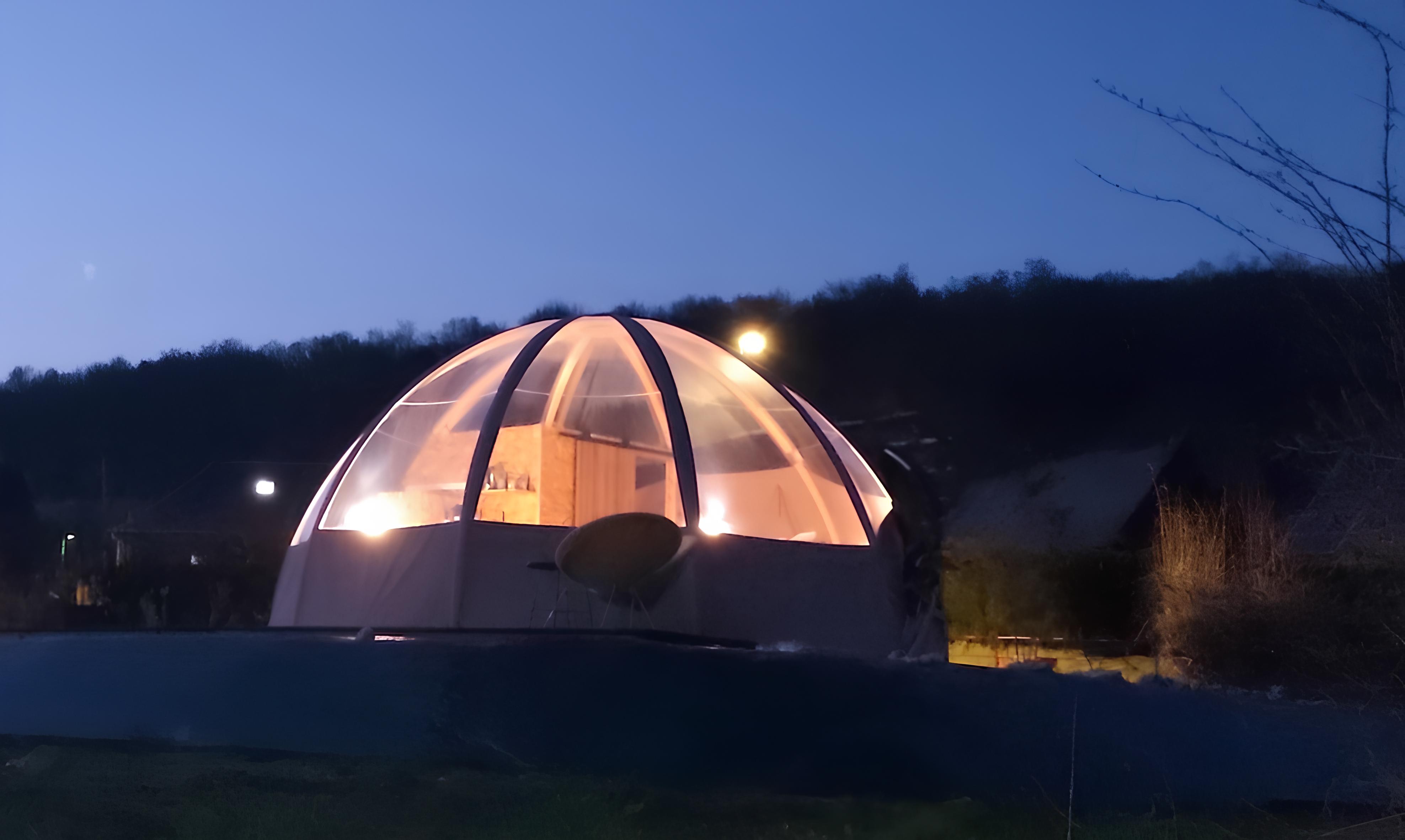 Le wigwam Bel'Etoile — Séjour romantique avec spa en Seine-Maritime à Rouen — vue intérieure