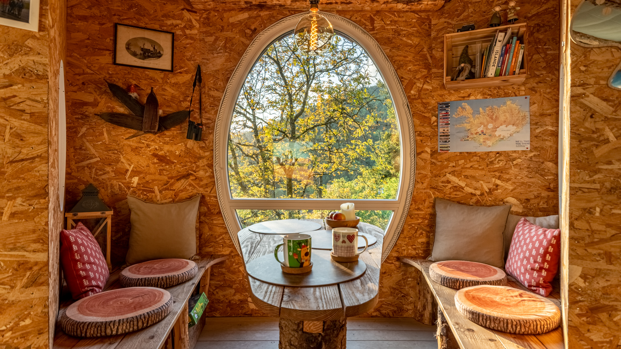 La cabane spa islandaise : une évasion perchée en Alsace à Goldbach-Altenbach — vue intérieure