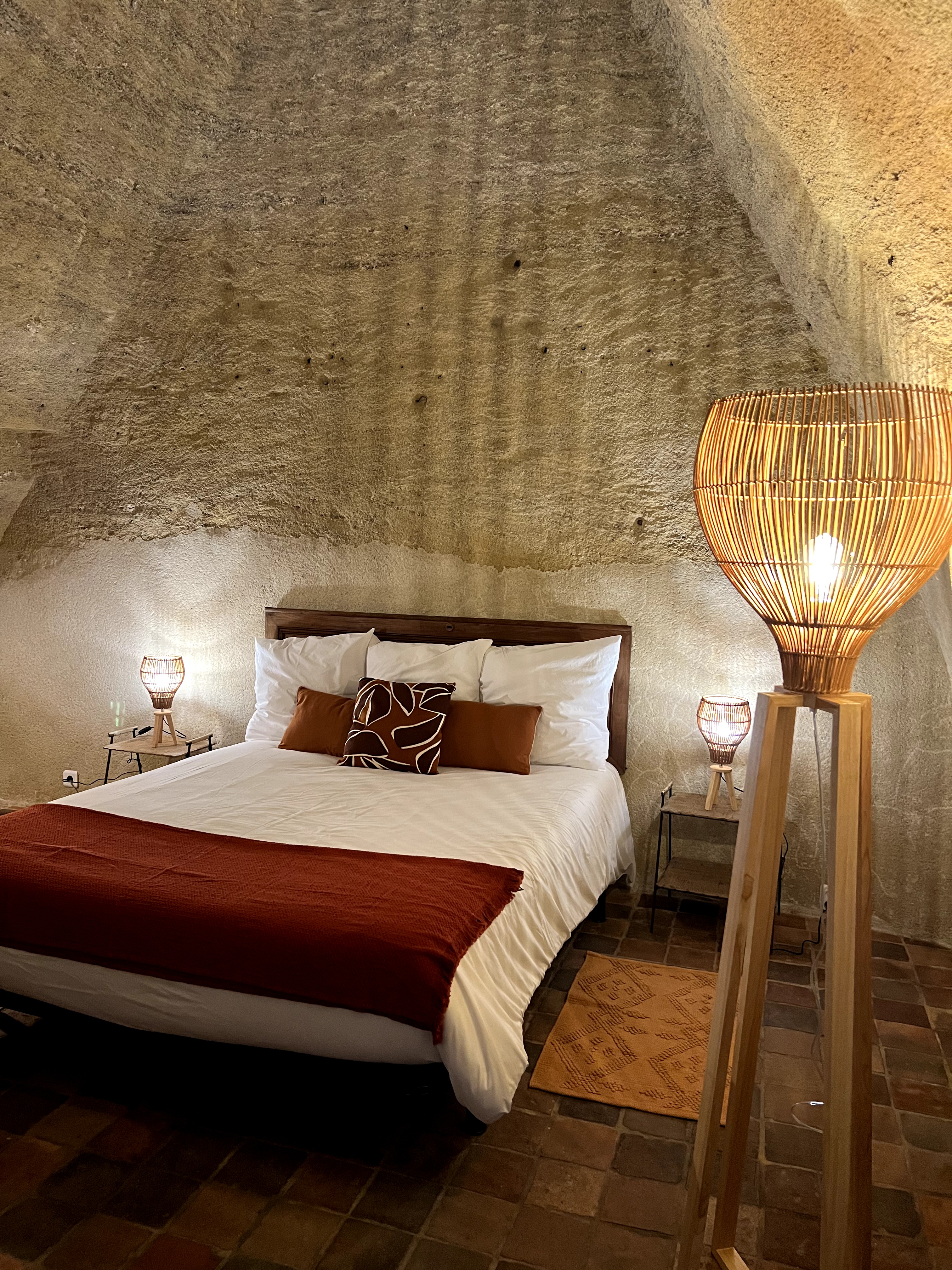 Entre Nous - Au Troglo — Maison troglodyte avec spa à Doué-la-Fontaine à Doué-la-Fontaine — vue intérieure