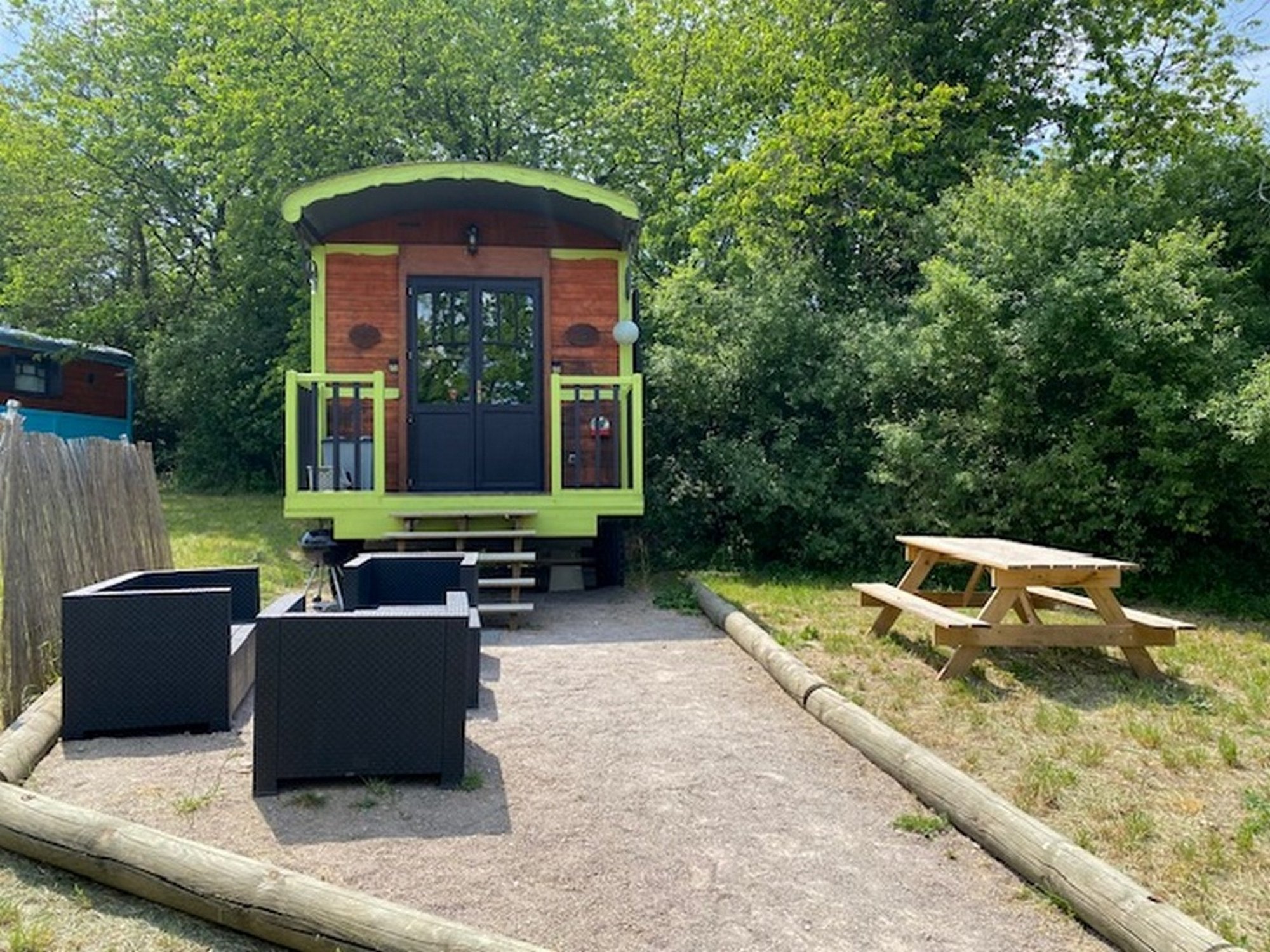 Roulotte Odine — Escapade bohème avec spa à Moselle à Metz — vue intérieure