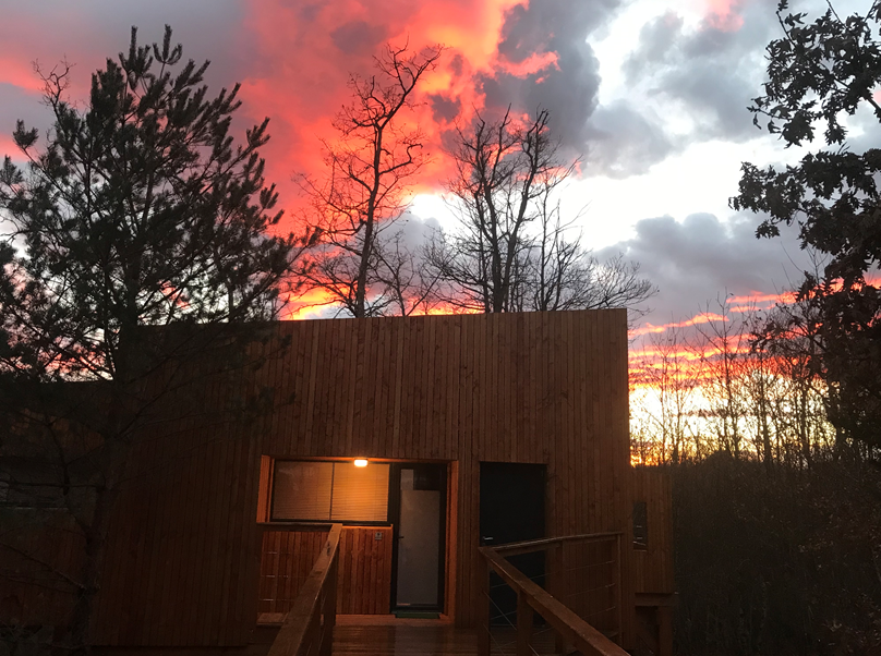 Lodge Spa Secret avec Jacuzzi — Ecolodge relaxant en Dordogne à Bergerac — vue intérieure