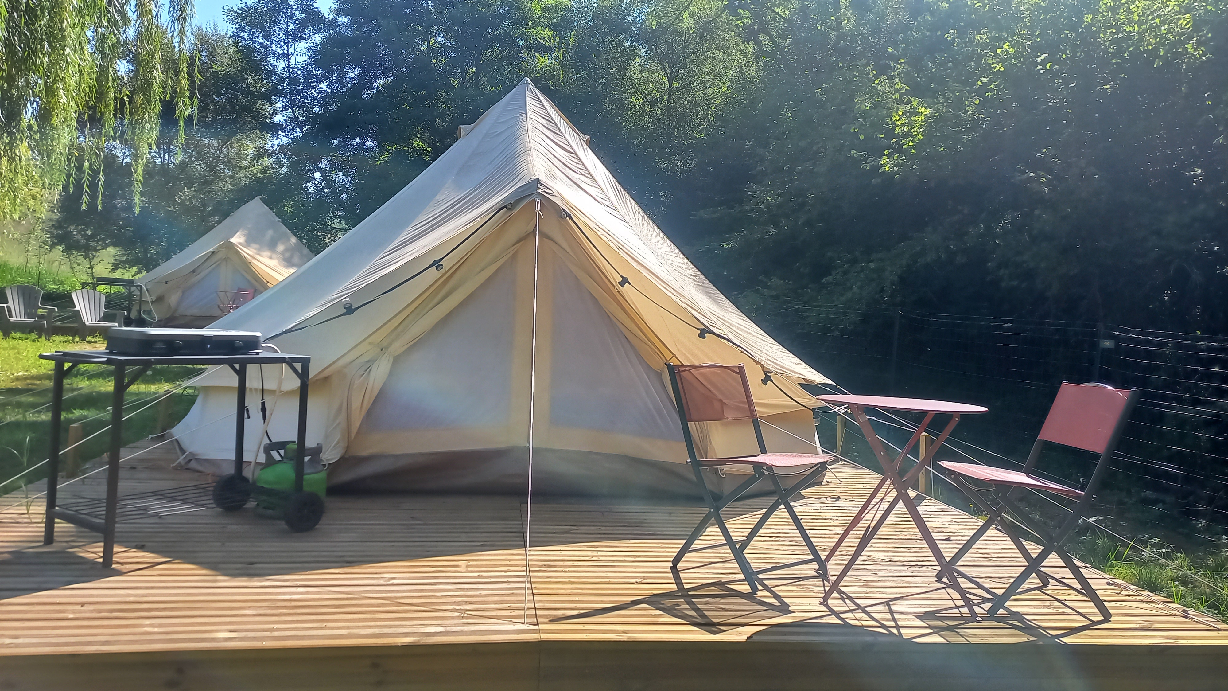 Tente Nori — Séjour nature avec spa à L'Orée du Bois, Pyrénées-Atlantiques à Pau — vue intérieure