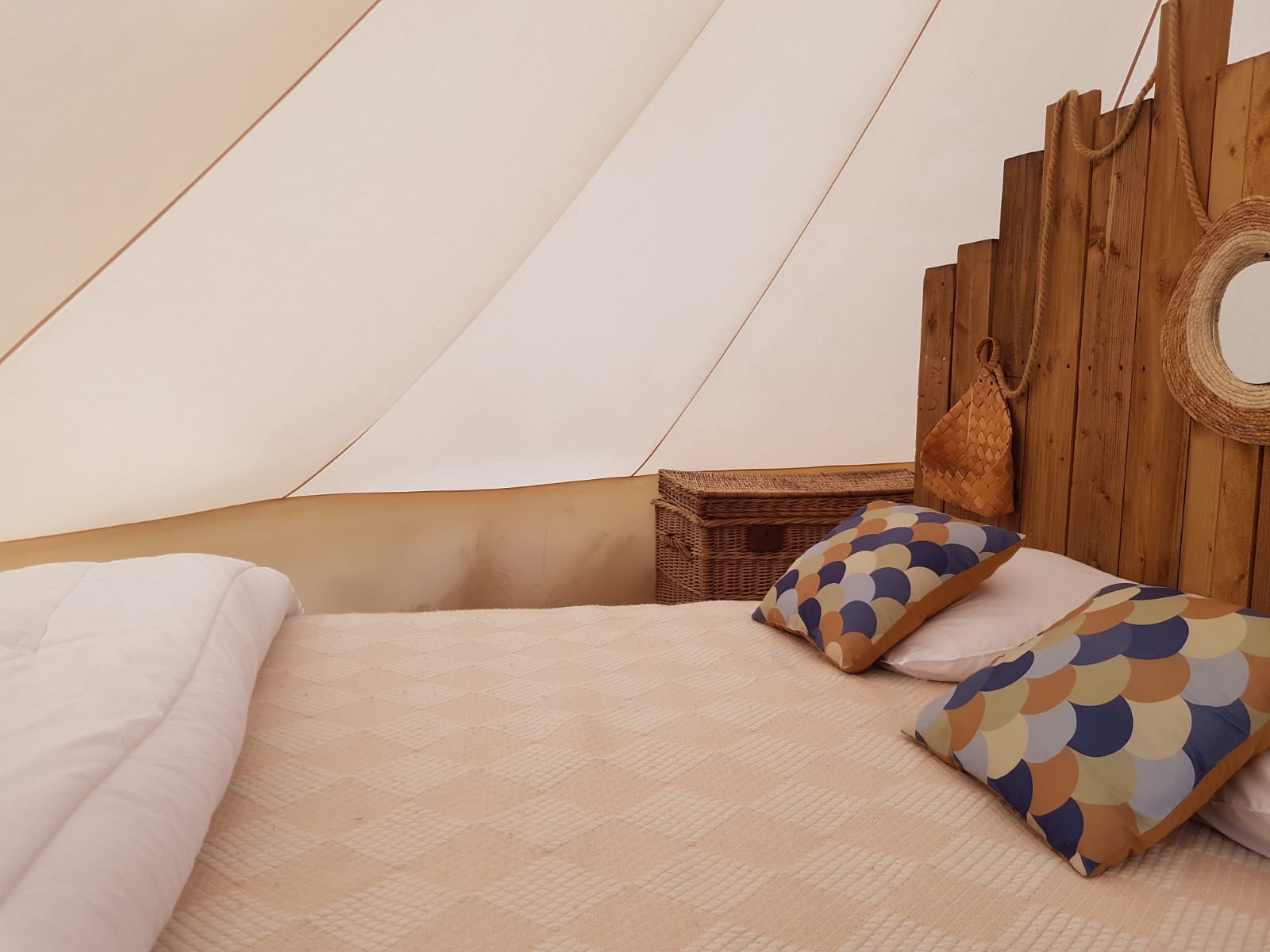 Tente Sibley T5 — Séjour nature avec spa à Eure-et-Loir à Amilly — cuisine