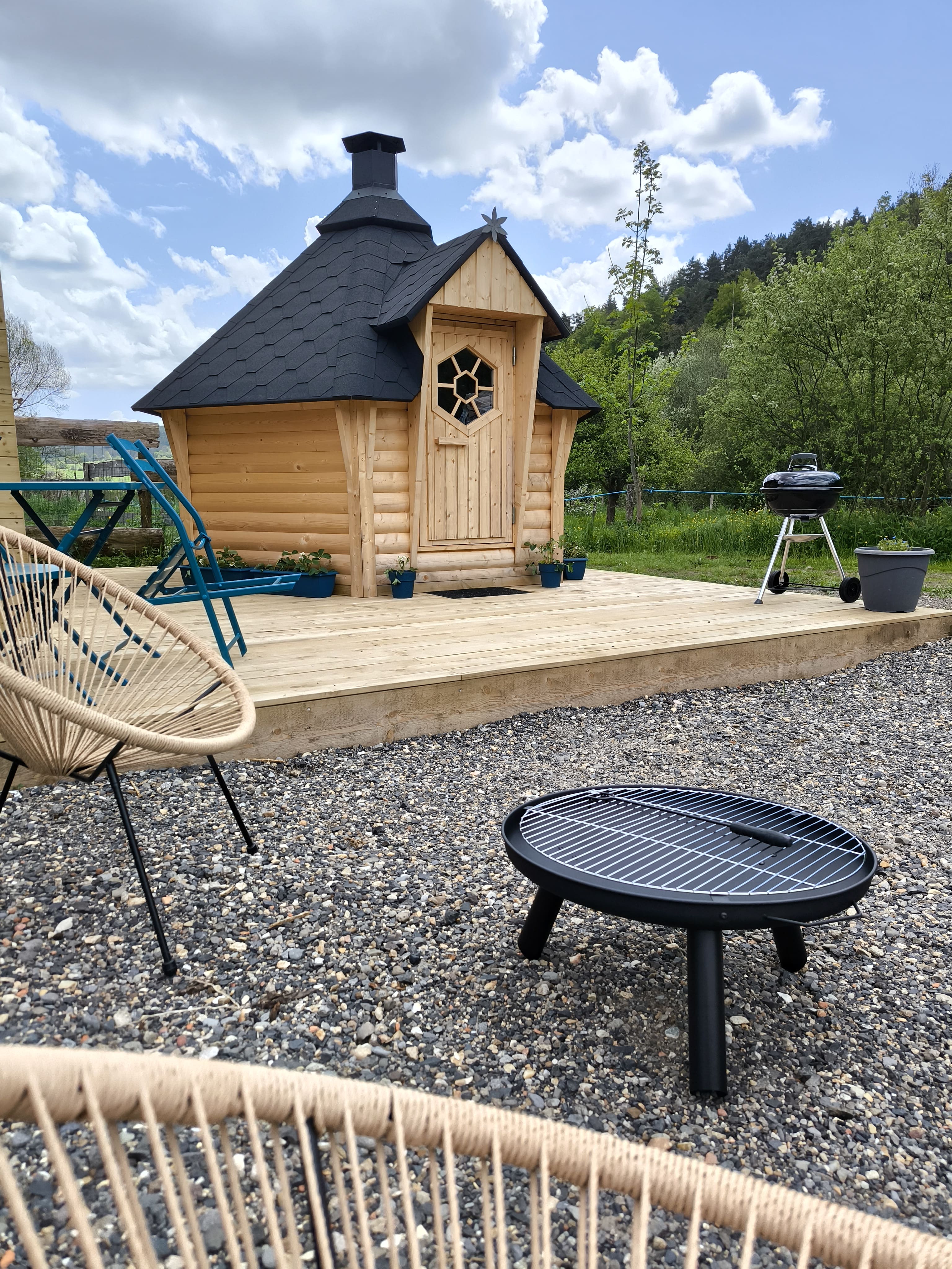 Kota finlandais au Moulin du Cheix : une expérience unique en Auvergne
