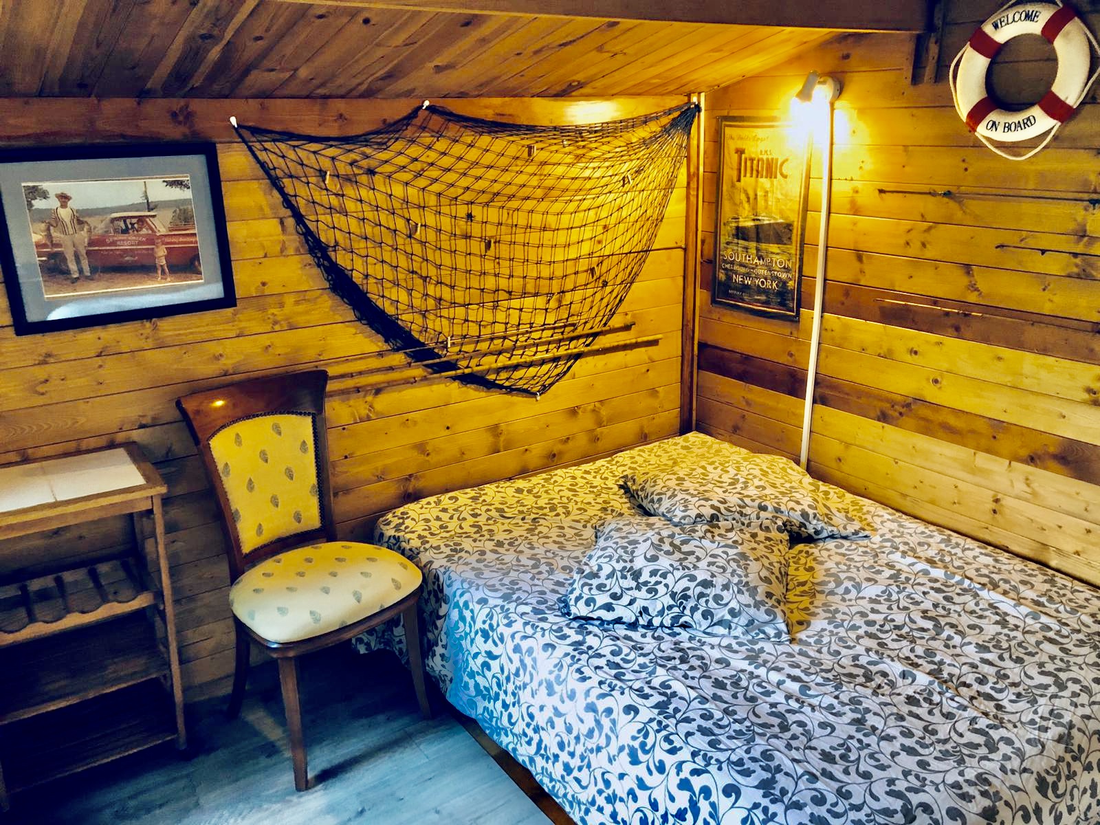 Chalet Pêcheur — Chalet avec spa à Meuse à Bar-le-Duc — espace de vie