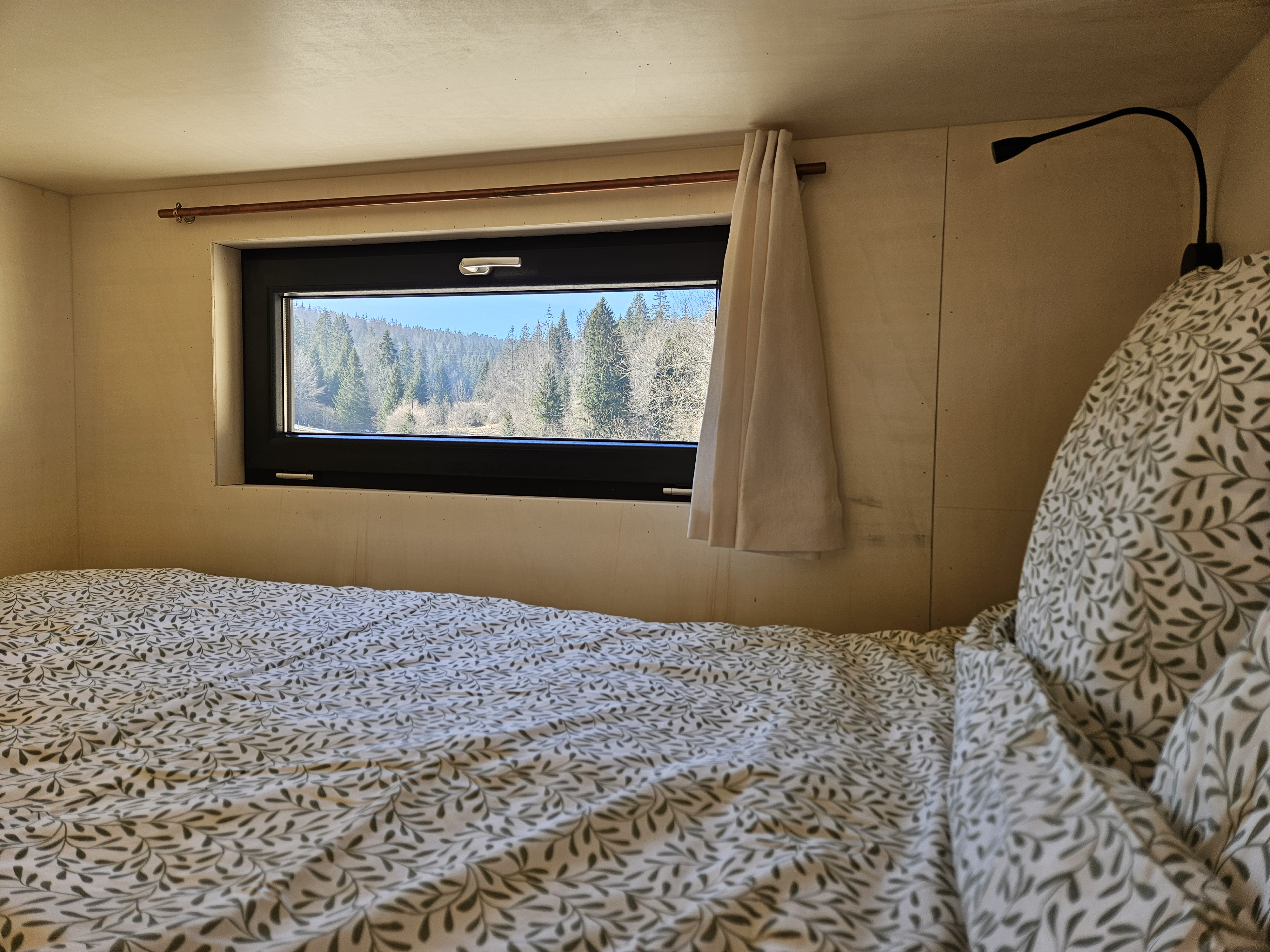 Tiny House L'Alpage — Séjour confortable avec vue panoramique à Jura à Dole — environnement naturel