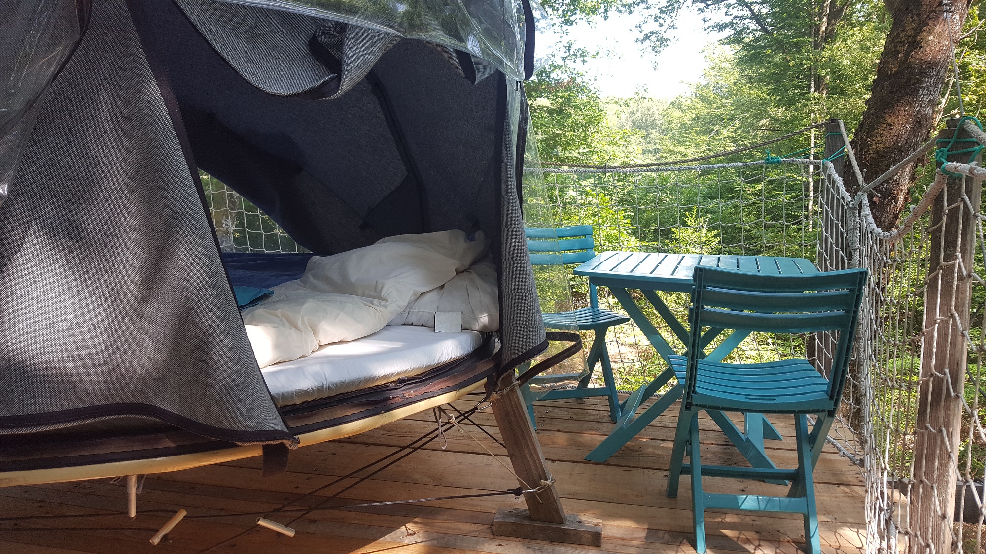 Vivez l'expérience unique d'une nuit dans une bulle suspendue en Franche-Comté à Mont Sous Vaudrey — cuisine