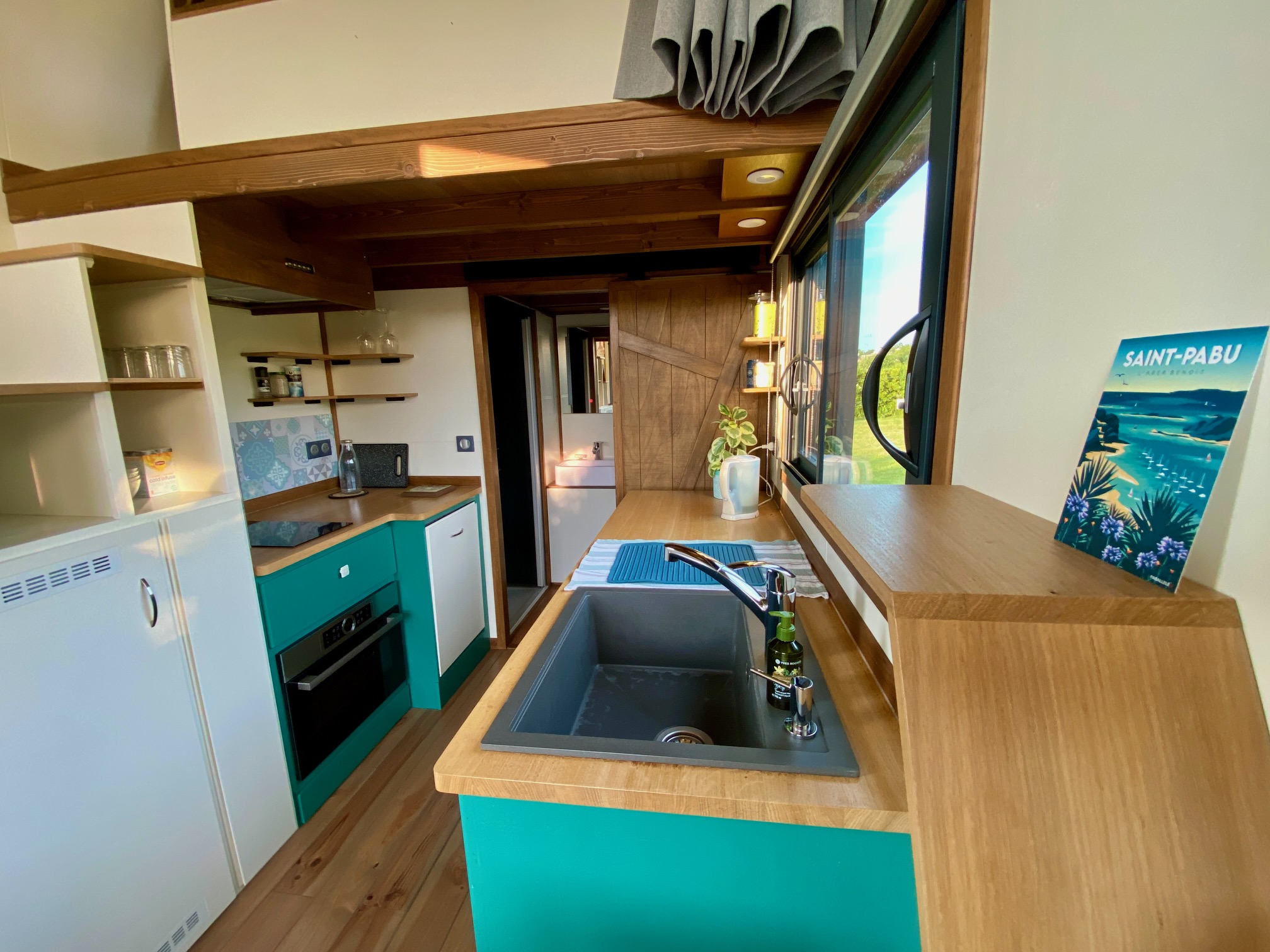 Tiny house moderne à Ker Ael, une expérience unique en Bretagne à Landeda — salle de bain