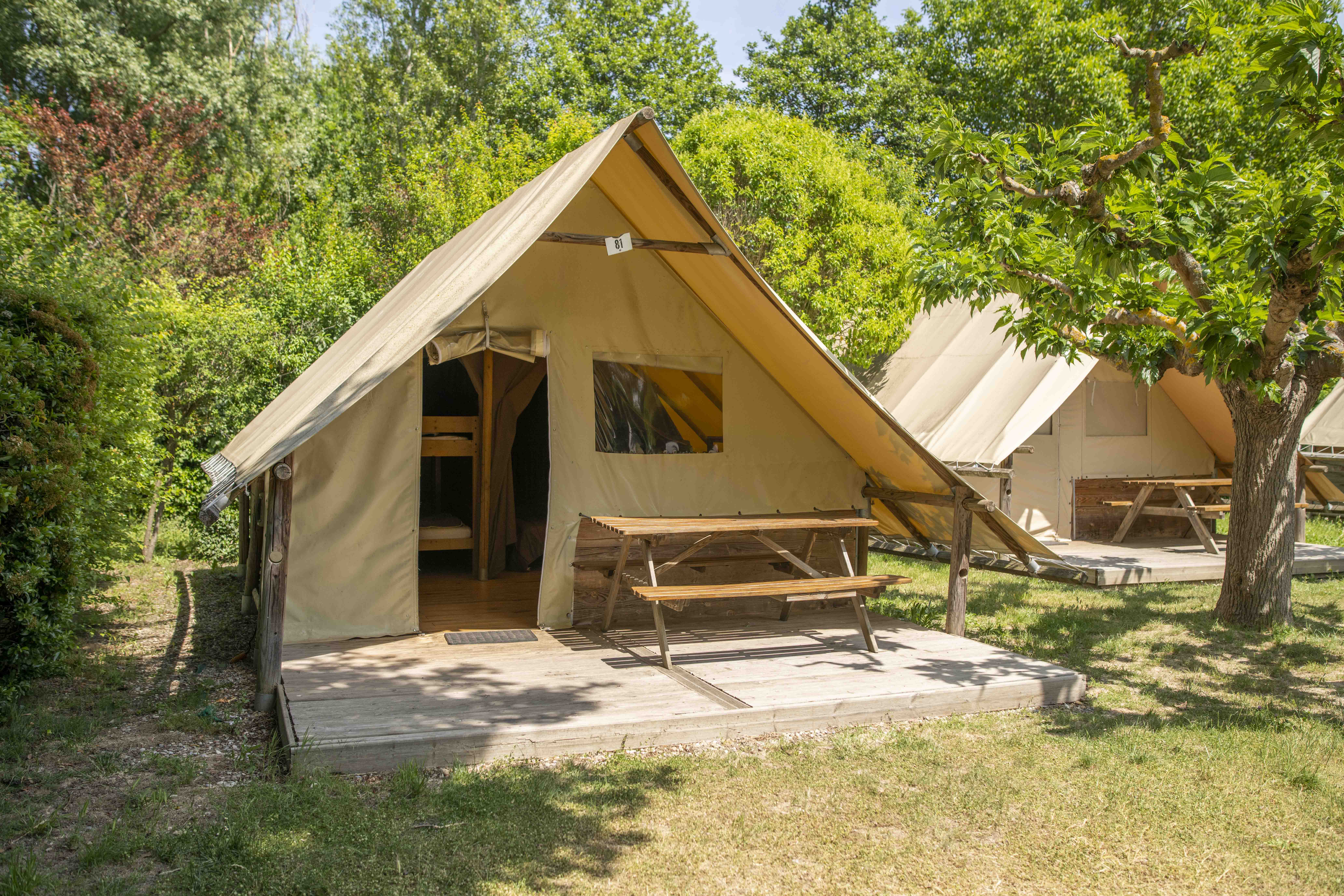 Tente LODGE 1/4 pers. — Confort en pleine nature à Vaucluse