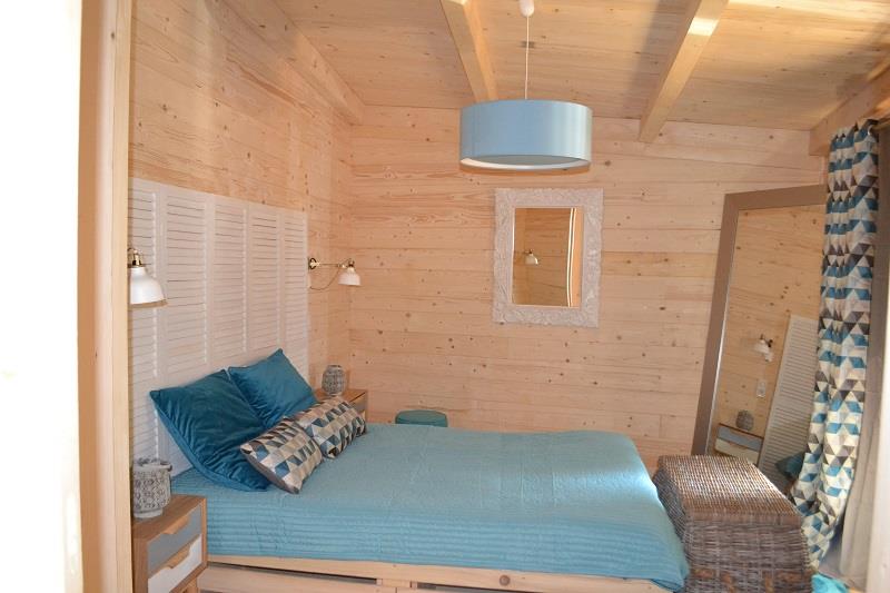 Lodge Azur : une cabane au cœur de la nature poitevine à Magné — cuisine