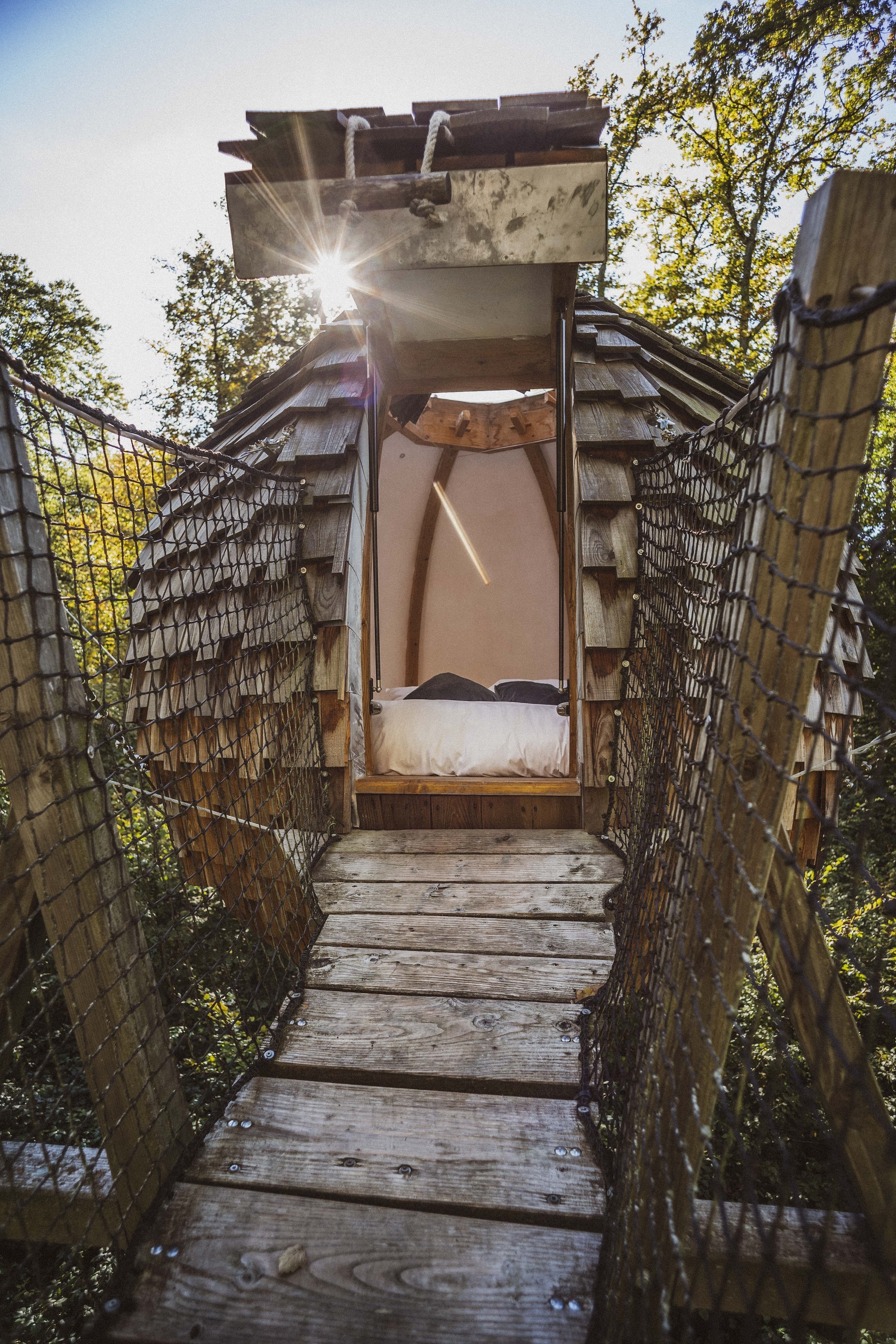 Séjournez dans une cabane spa au cœur de la Franche-Comté à Joncherey — espace de vie