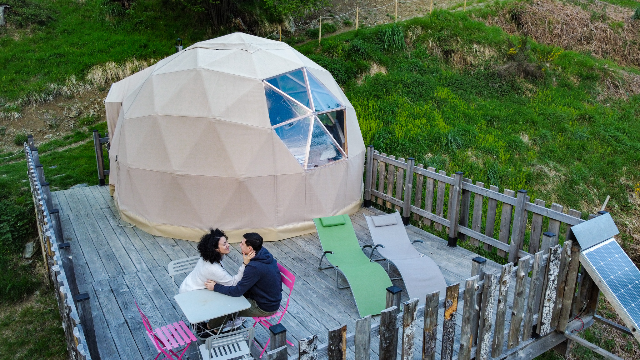 Dôme de la Hount : une expérience insolite au cœur des Pyrénées à Barrancoueu — détail architectural