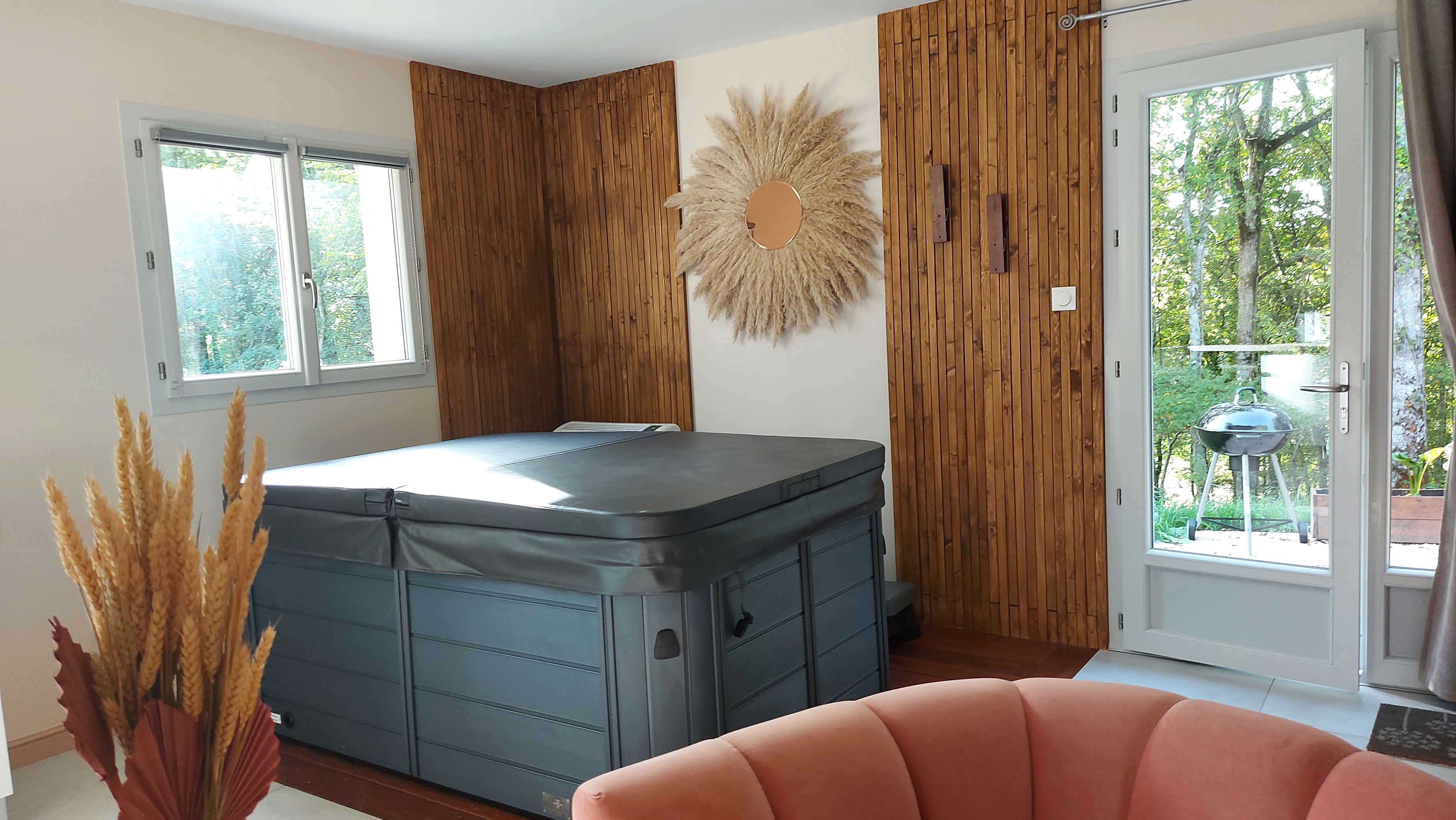 Gîte Cocooning & Spa privatif — Maison insolite avec jacuzzi en Dordogne à Alles-sur-Dordogne — salle de bain