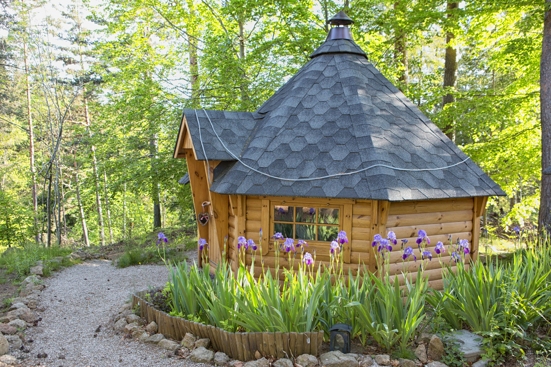 Le KOTA FINLANDAIS — Cabane cosy avec spa à La Roche aux Fées à Lapte — chambre