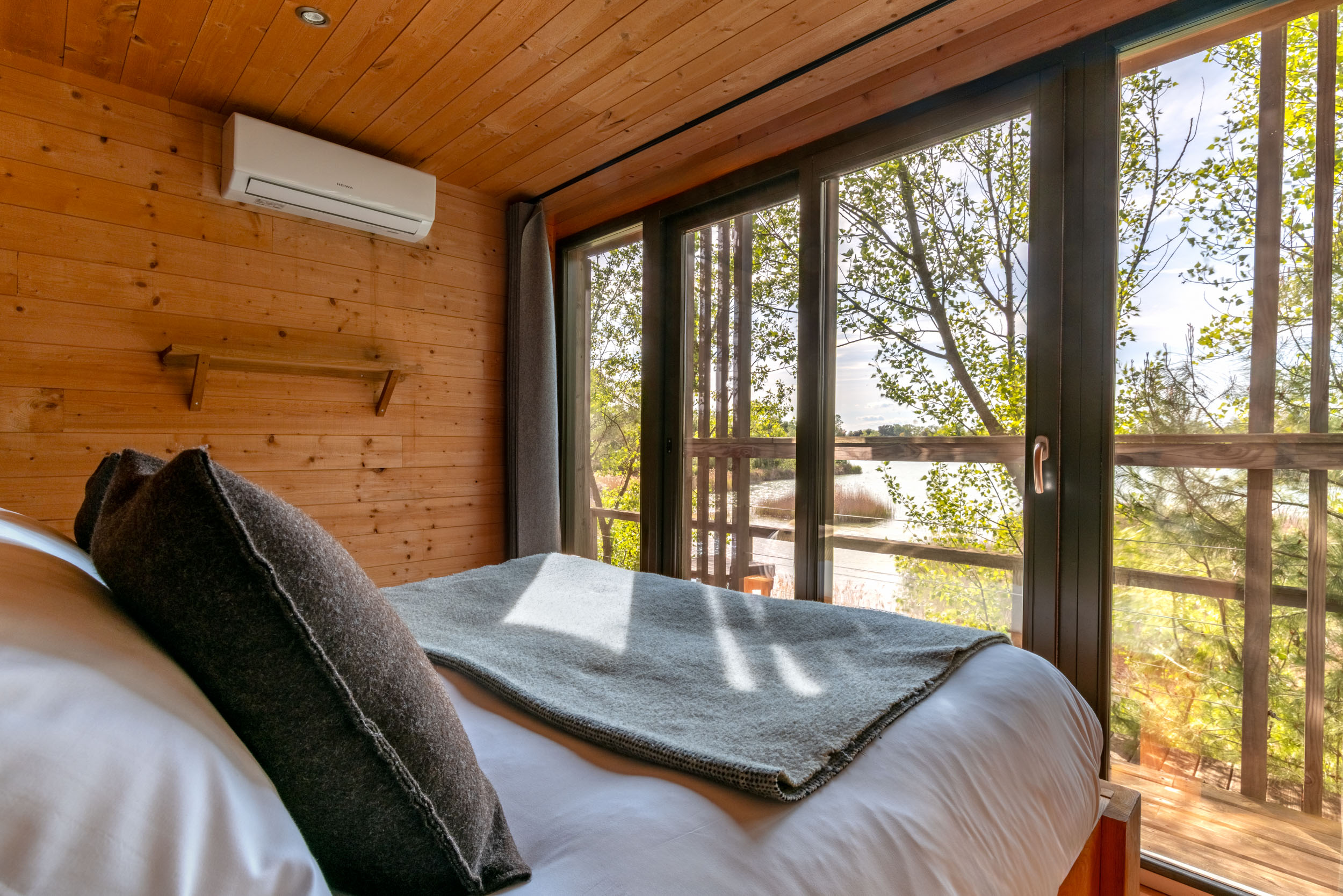 Cabane Spa Horizon : une expérience unique en Provence à Sorgues — vue intérieure