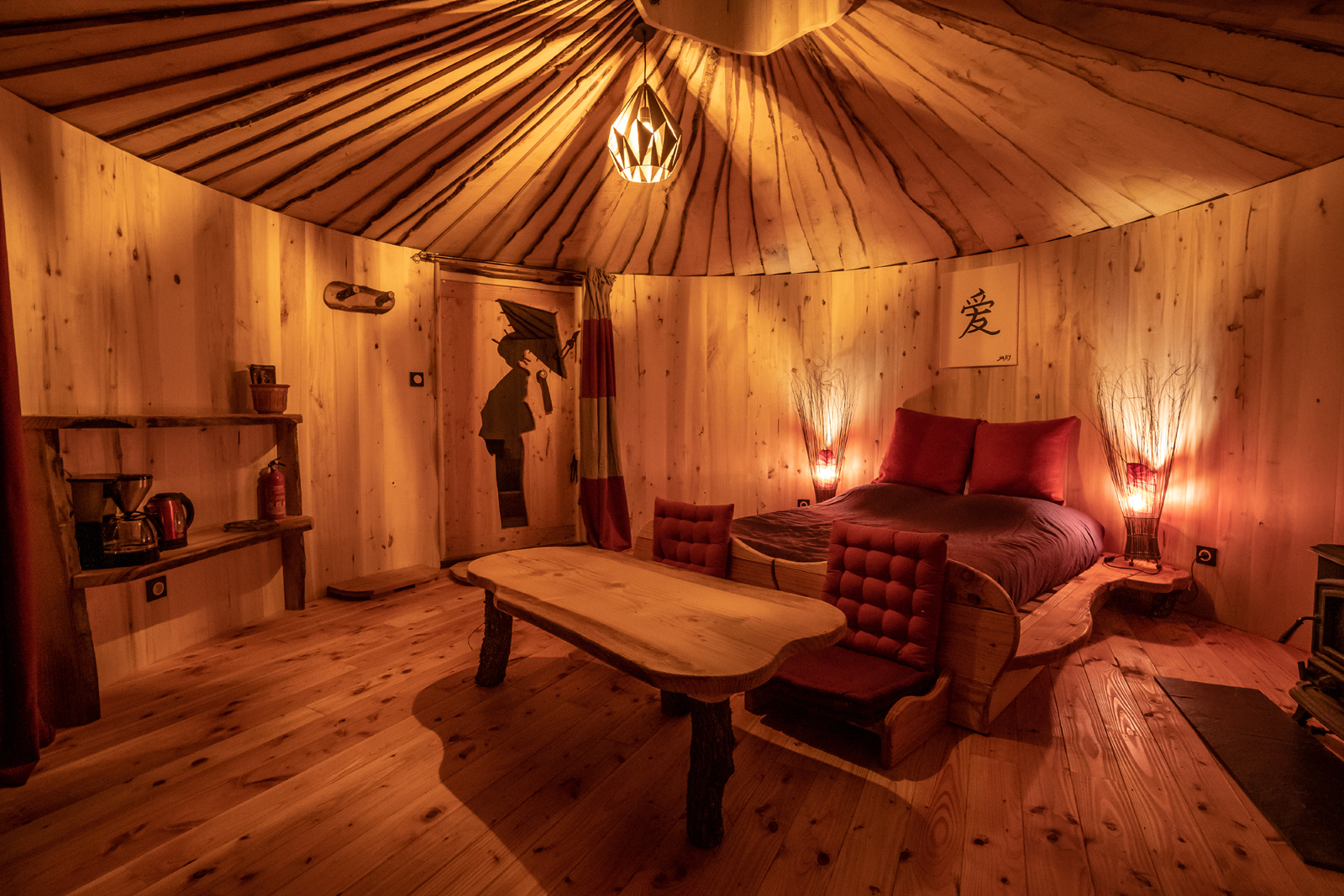 Cabane Romances Nippones — Cabane perchée à 2m dans l'Hérault à Souleyourt — cuisine