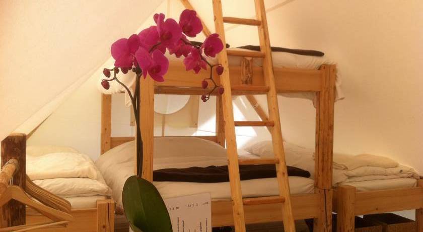 Lodge Kateya : une expérience immersive en pleine nature à Mont-Saxonnex — chambre
