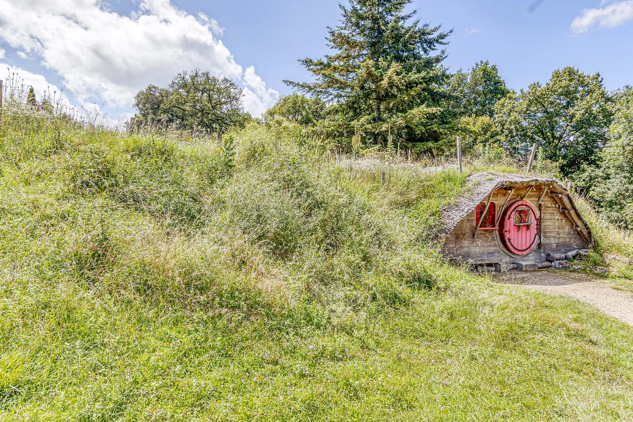 Cabane végétalisée La Gadouillère : un voyage au cœur de la nature à Descartes — chambre