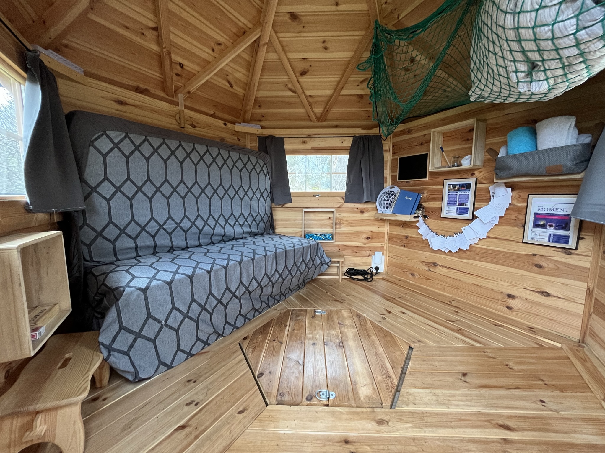 Kota en Centre-Val de Loire : une expérience immersive au cœur de la nature à Valloire-Sur-Cisse — chambre