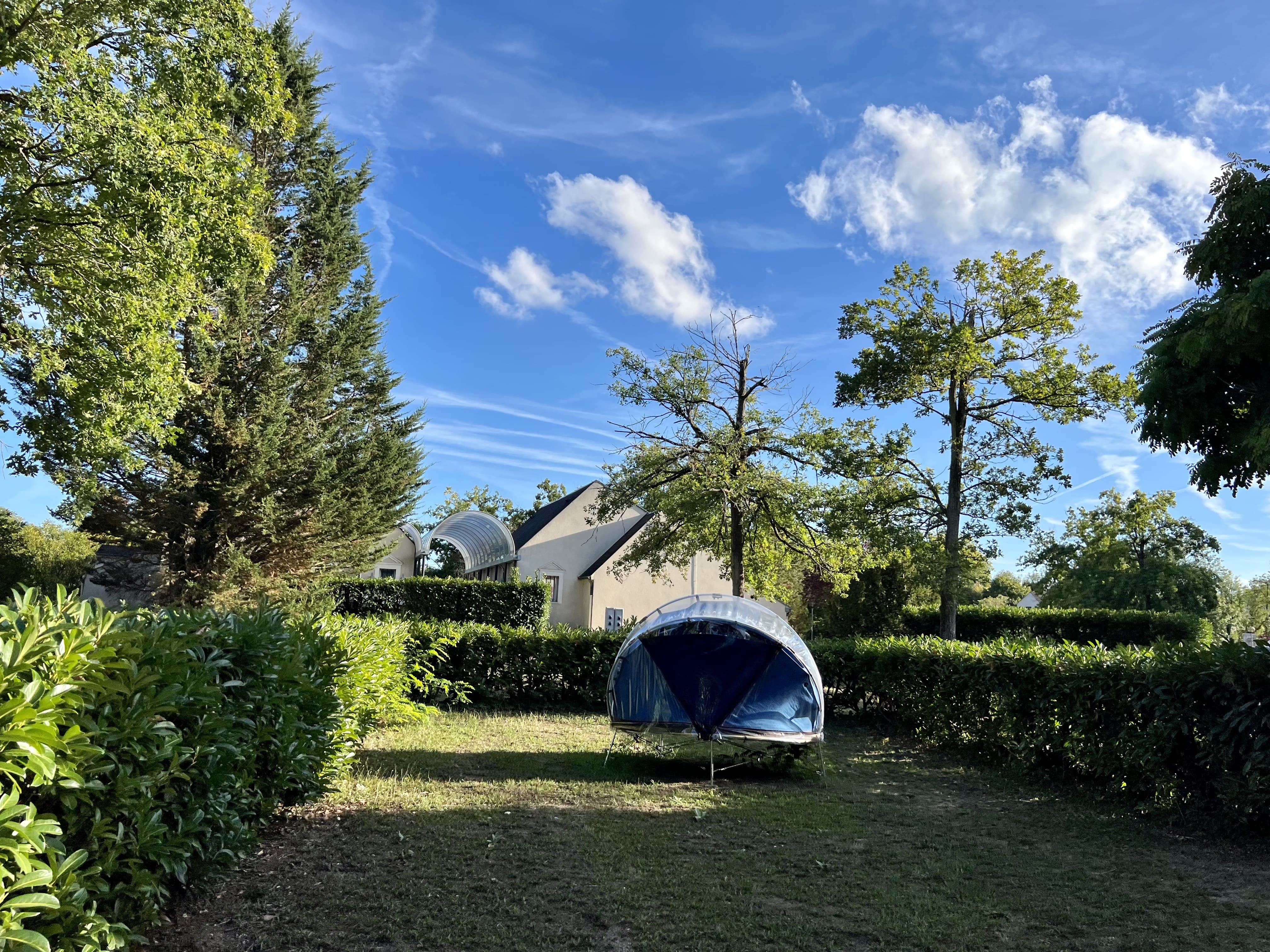 Chant Nocturne : une tente lodge au cœur de la nature à Bagneaux-Sur-Loing — espace de vie