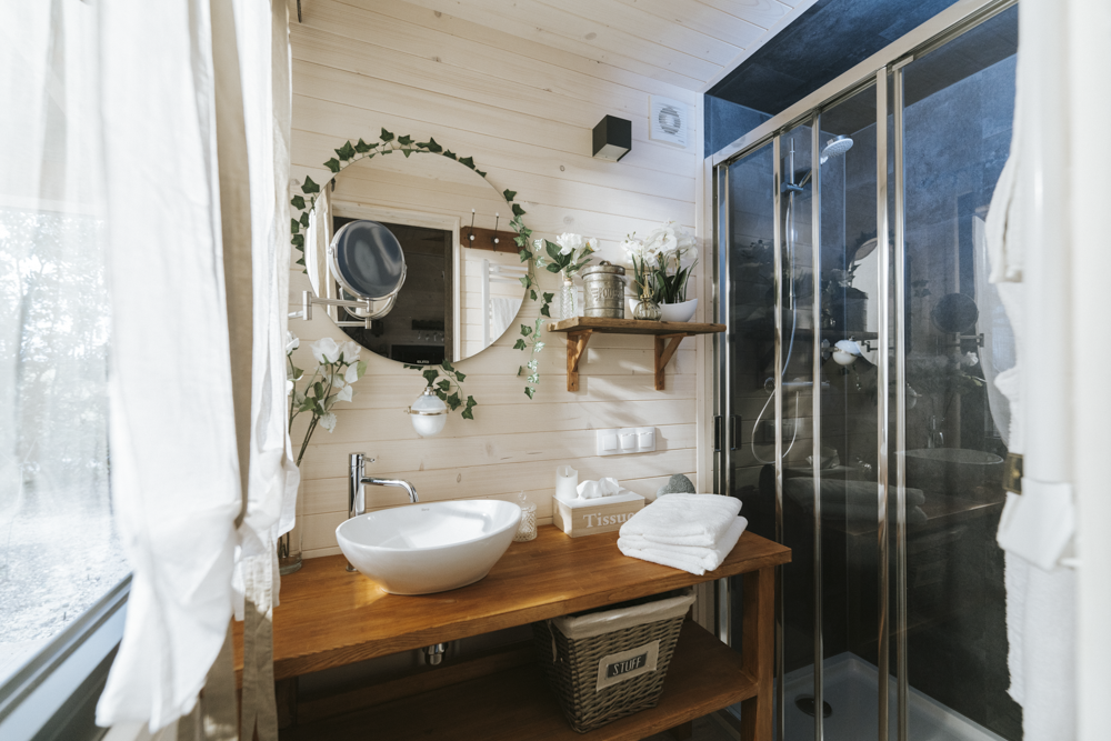 La Romance de George Sand : une cabane sur pilotis au cœur de la nature à Malicornay — environnement naturel