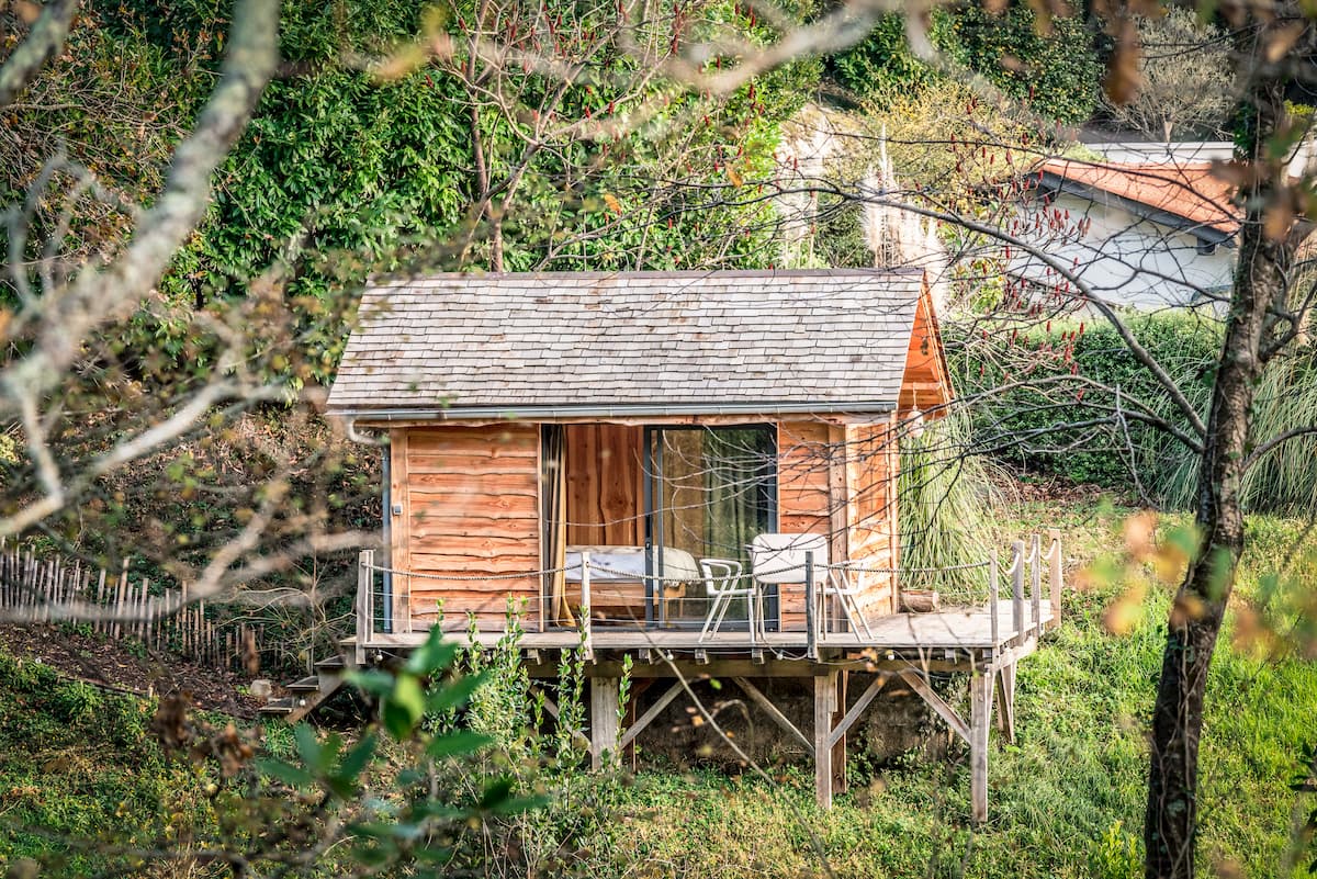 La Cabane des Grands Enfants : une expérience suspendue en Aquitaine — Cabane à Urrugne