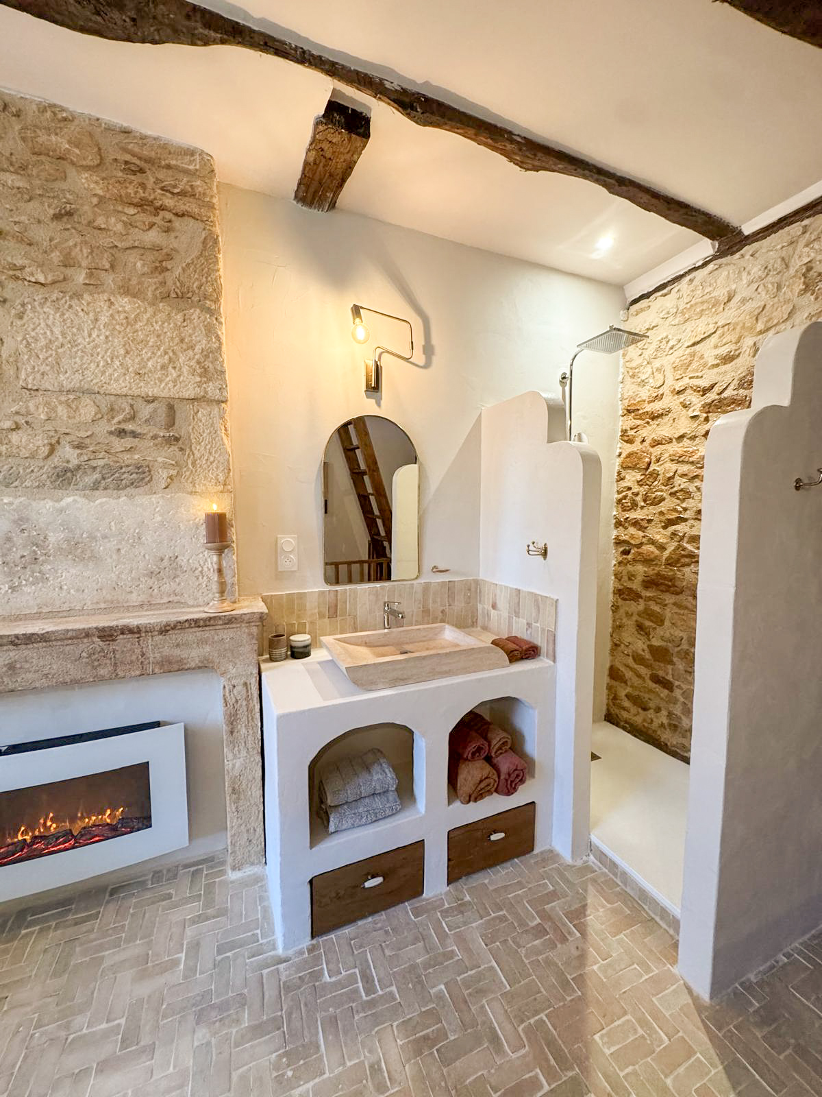 La Suite N⁰7 & Spa — Parenthèse amoureuse à Sarlat à Sarlat-la-Canéda — environnement naturel
