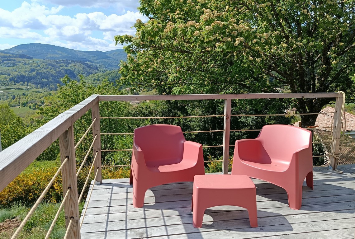 Cabane du Lutin — Cabane sur pilotis avec spa à Ardèche à Aubenas — chambre