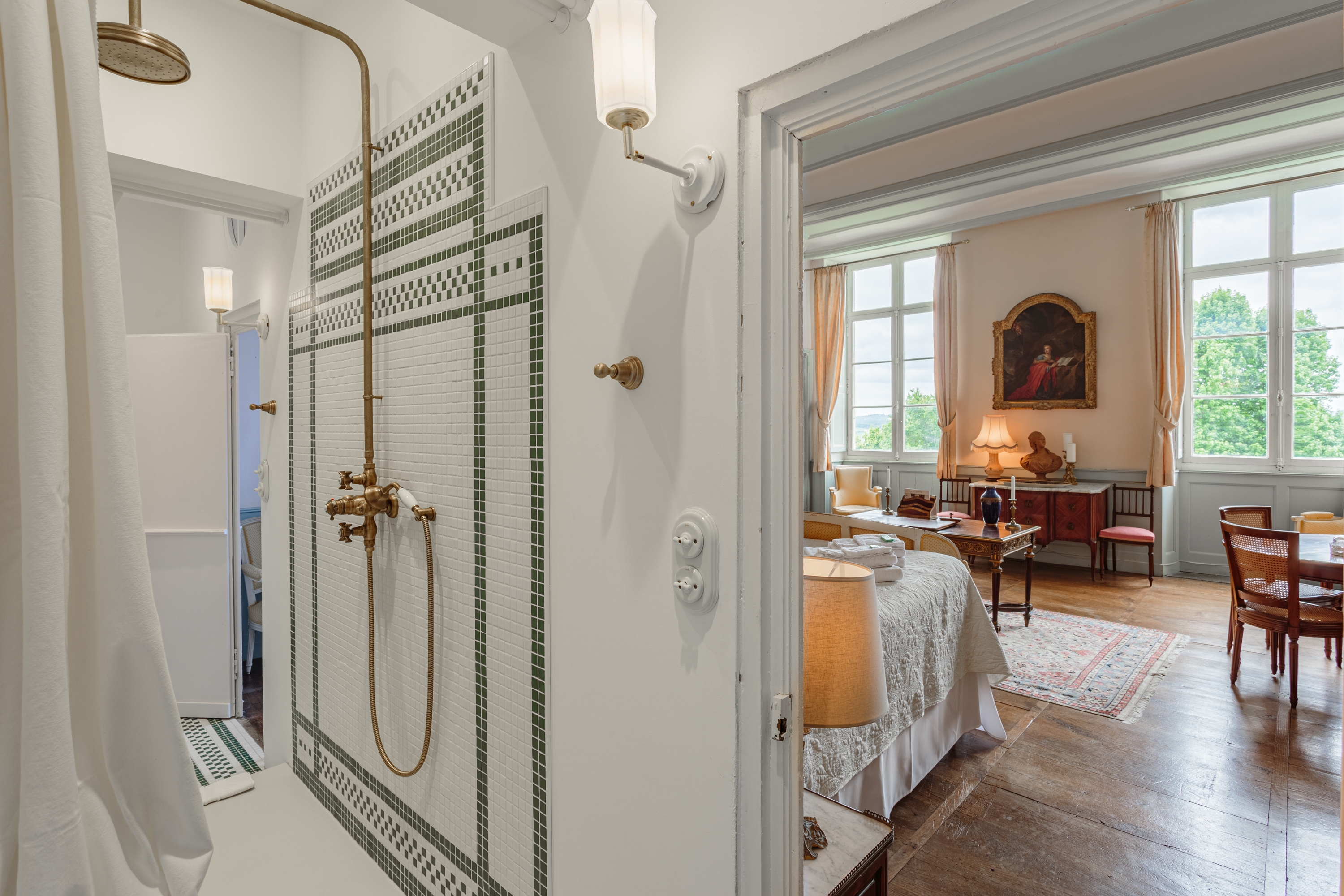 Suite executive Grand Bordeaux — Élégance et spa à Bordeaux (Landes) à Bordeaux — vue intérieure