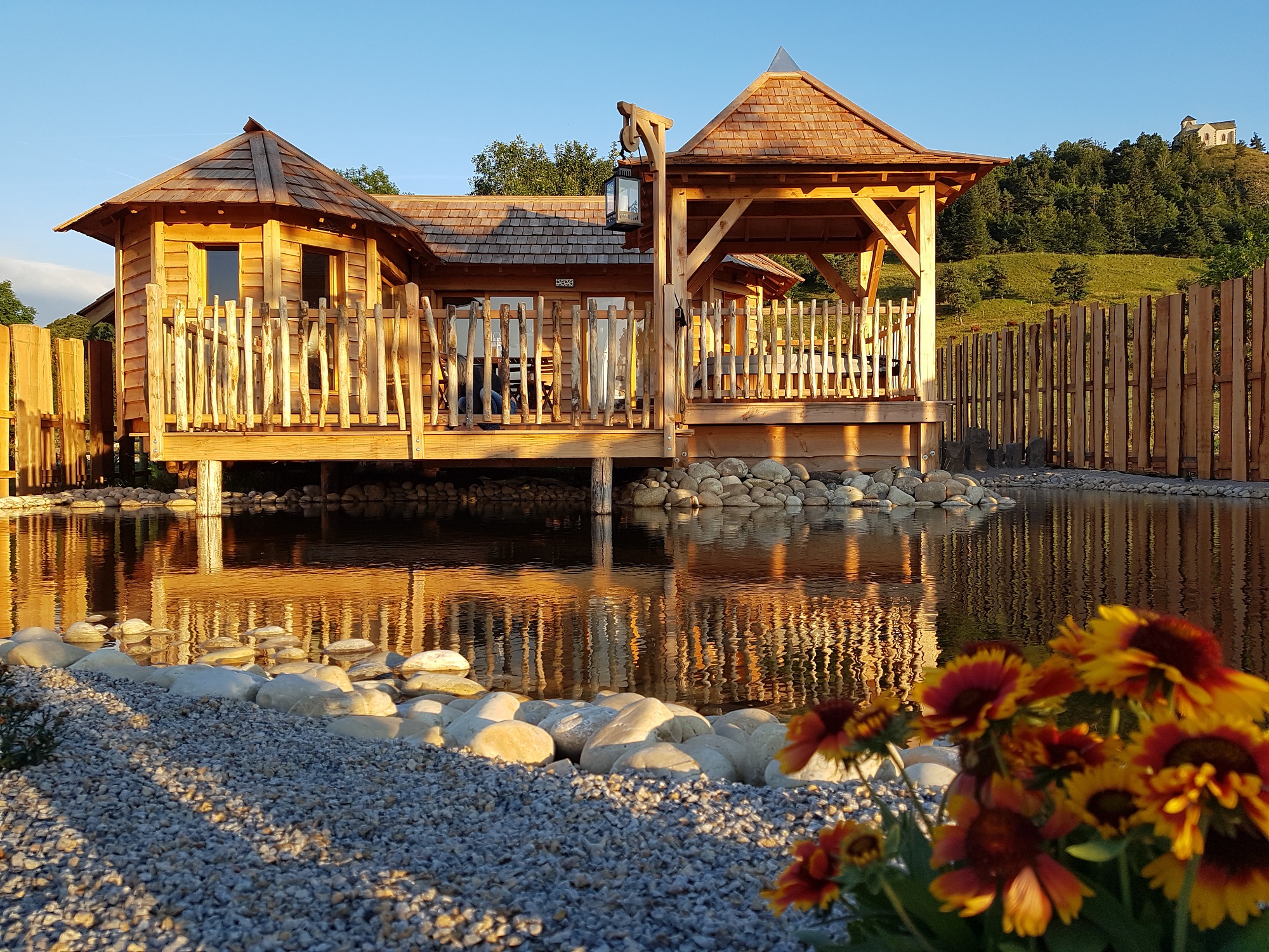 La Gazelle & Spa : une cabane sur pilotis au cœur de l'Auvergne