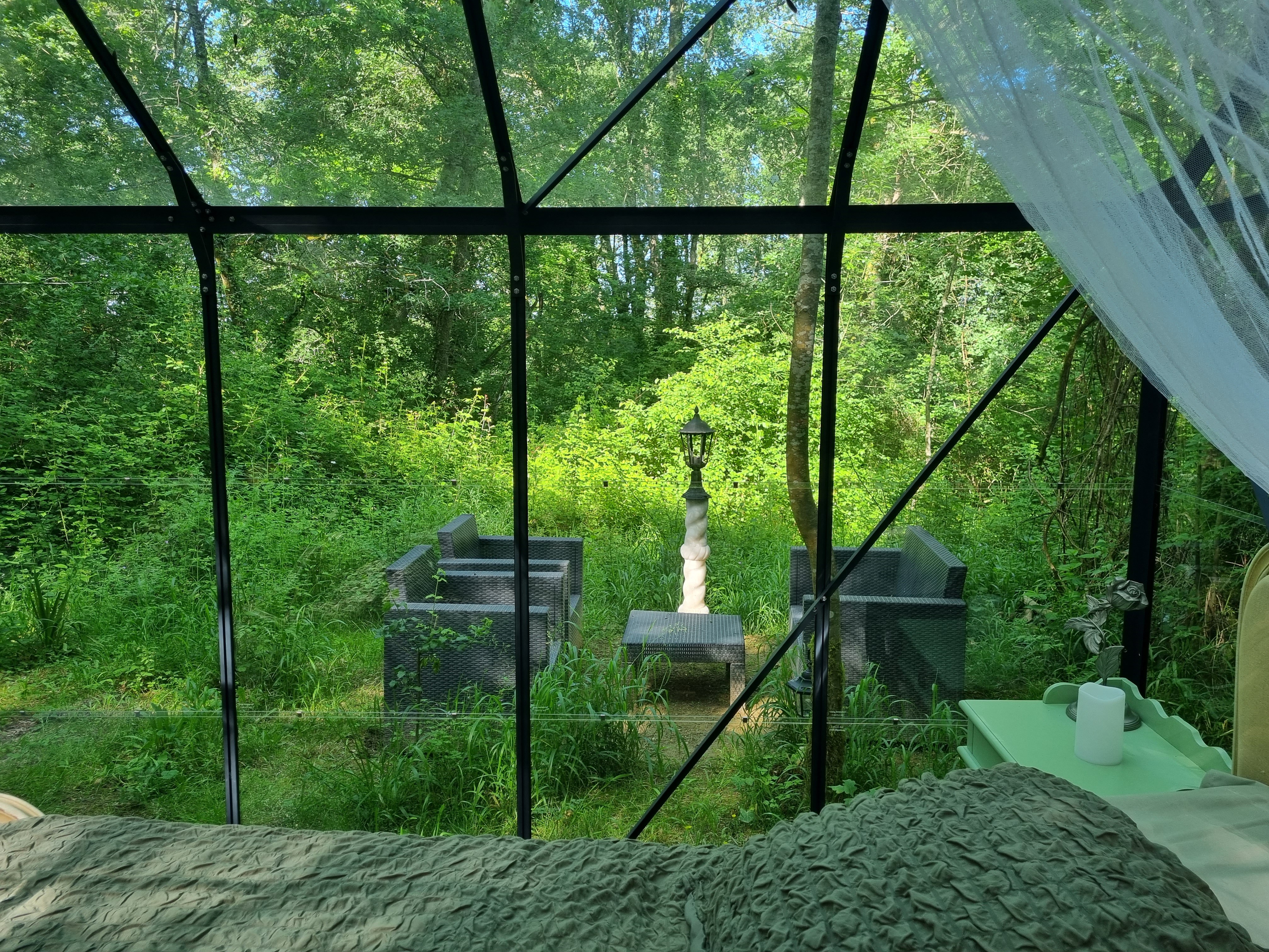La Serre en pleine nature — Hébergement insolite avec spa à Pyrénées-Atlantiques à Pau — environnement naturel
