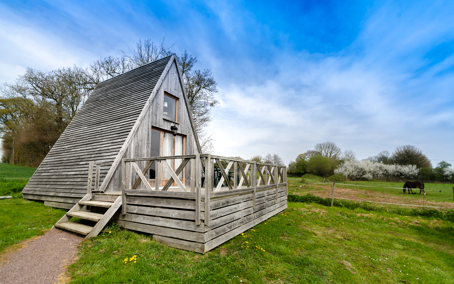 Chalet Tipi — Séjour relaxant avec spa à La Ferme Des Épis