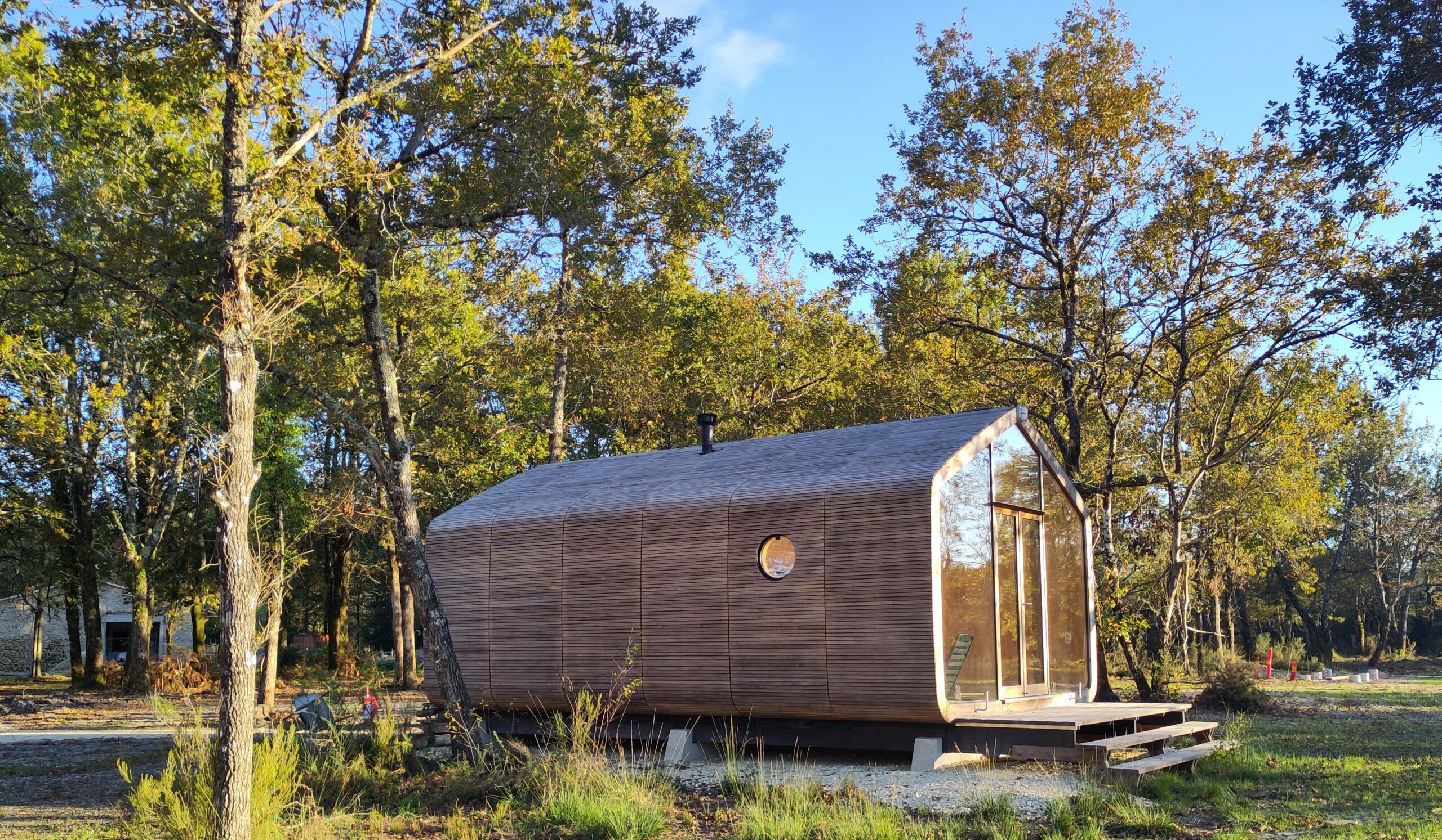 Wikkel House — Cabane moderne avec spa à Gironde à Gironde-sur-Dropt — vue depuis la terrasse