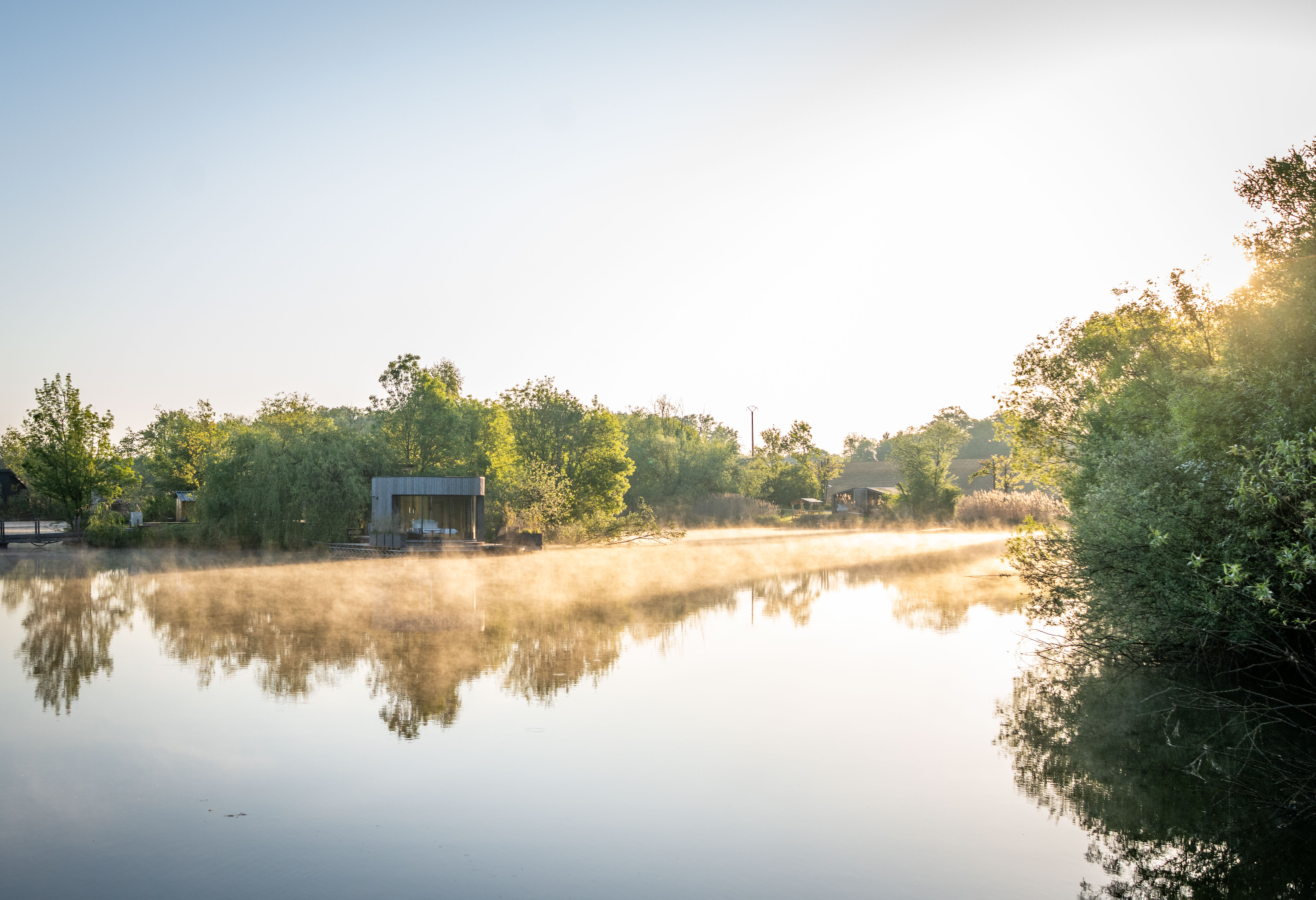 LUMIPOD SPA FLOTTANT — Cabane sur l'eau avec spa privatif à Ain à Meillonnas — vue depuis la terrasse