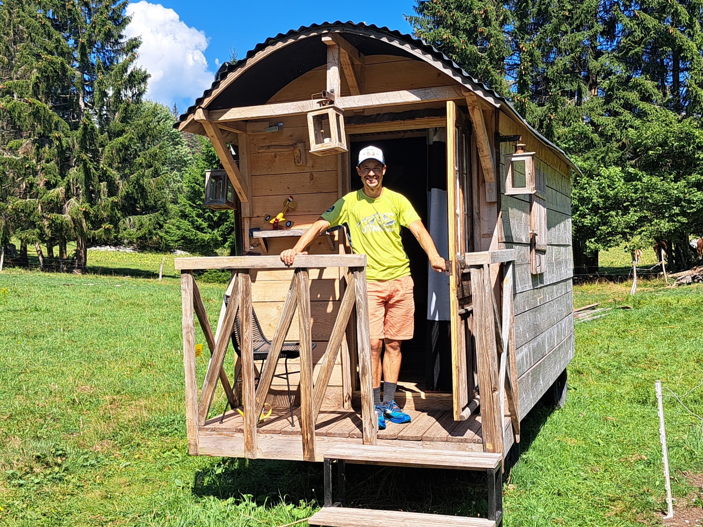 Évasion en roulotte Franco-Suisse au cœur de la nature — Roulotte à Rochejean