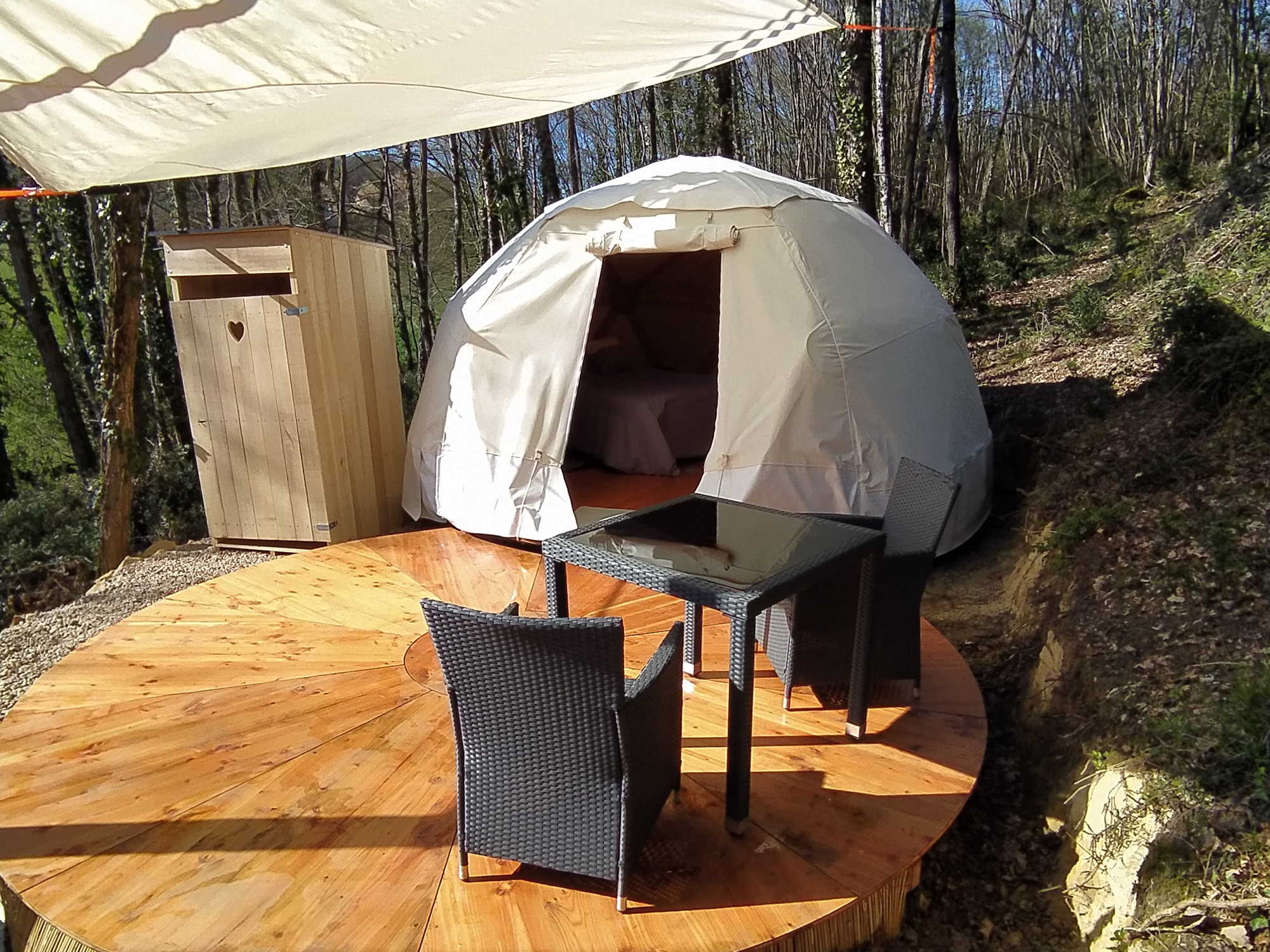 Le Dôme de la Maison de Tari — Nuit insolite avec spa en Dordogne
