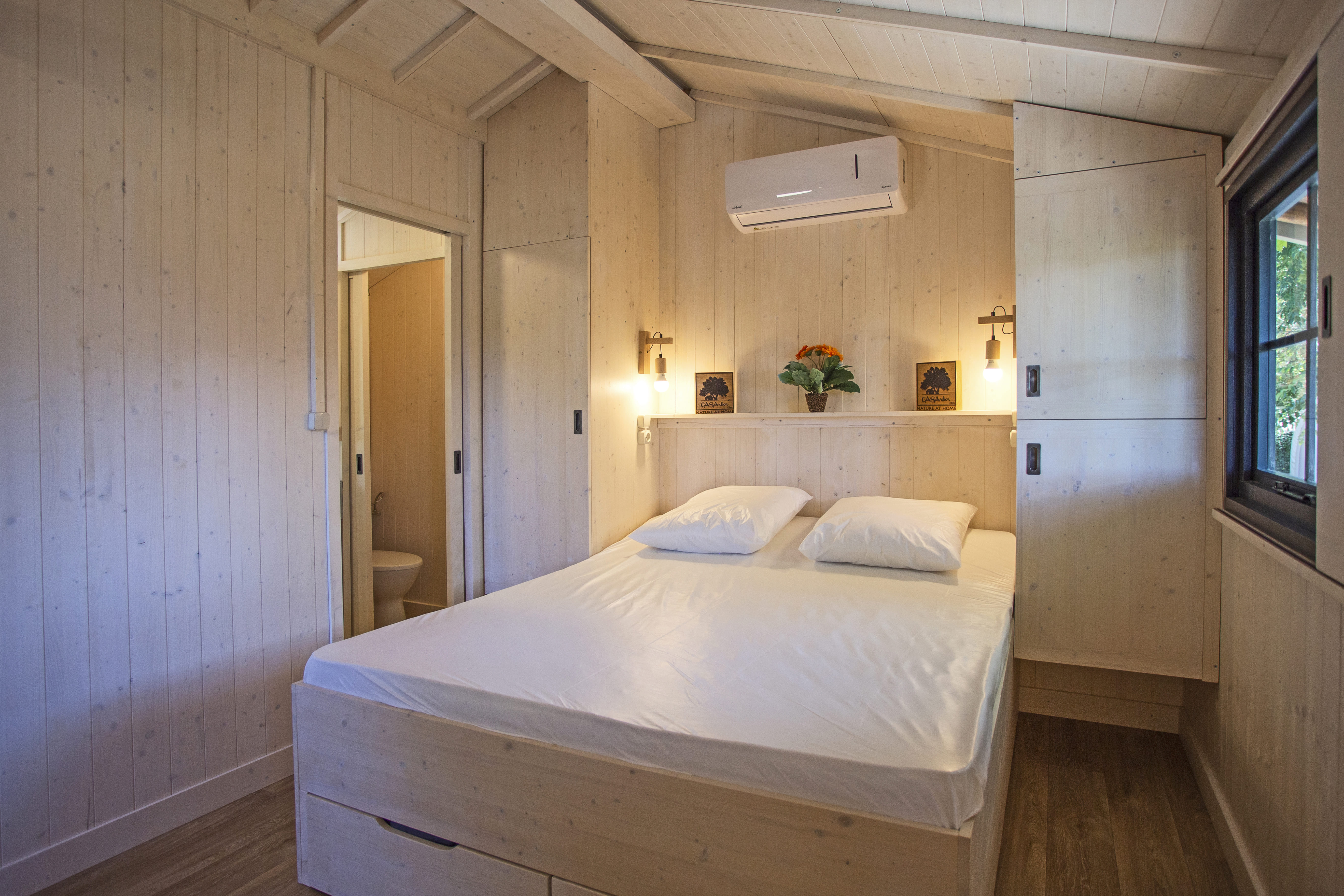Cabane Minca — Escapade romantique avec spa à Lot à Saint-Cirgues — chambre