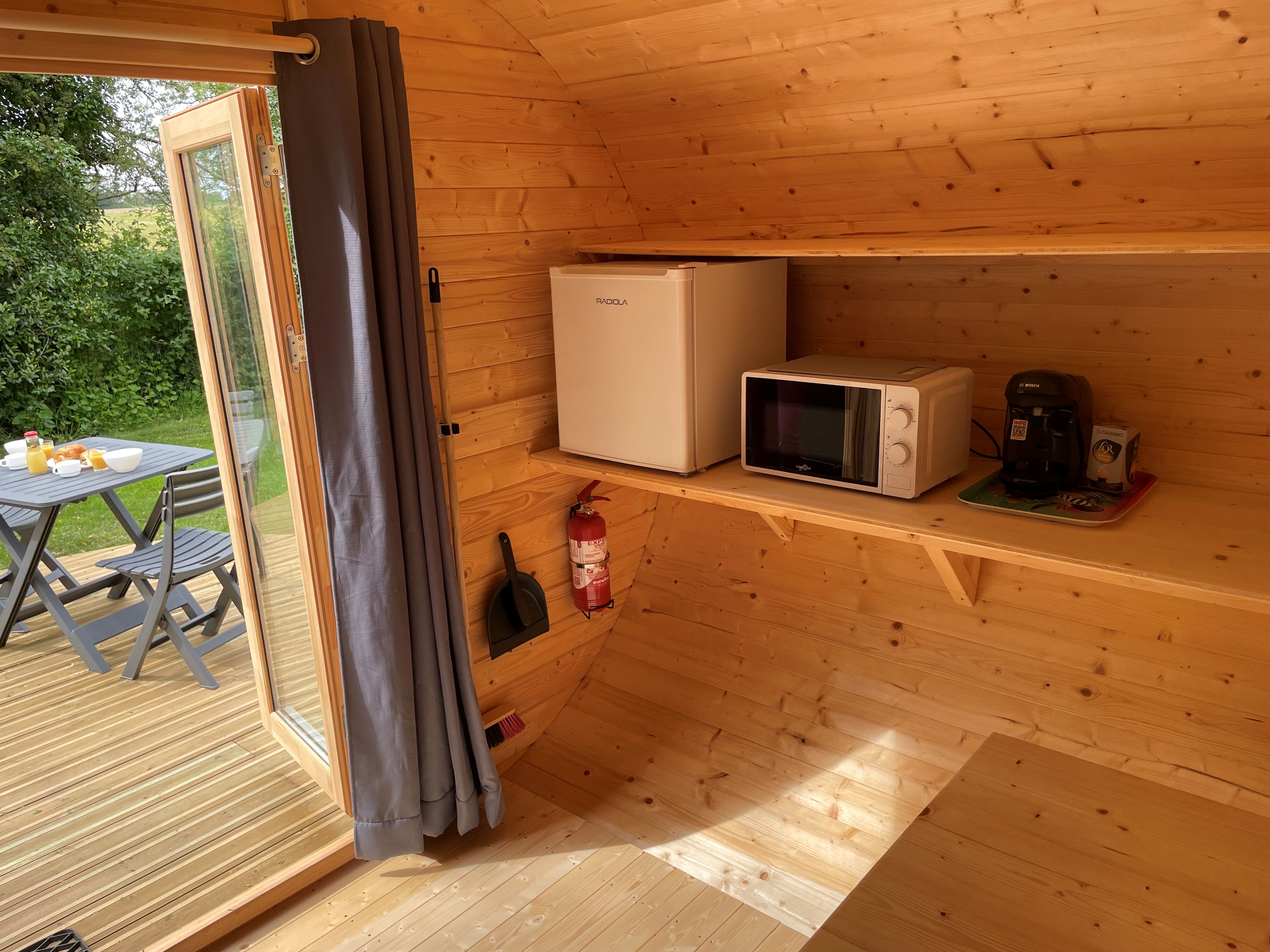 Une cabane de hobbit pour une escapade enchantée à Talmont Saint Hilaire — vue depuis la terrasse