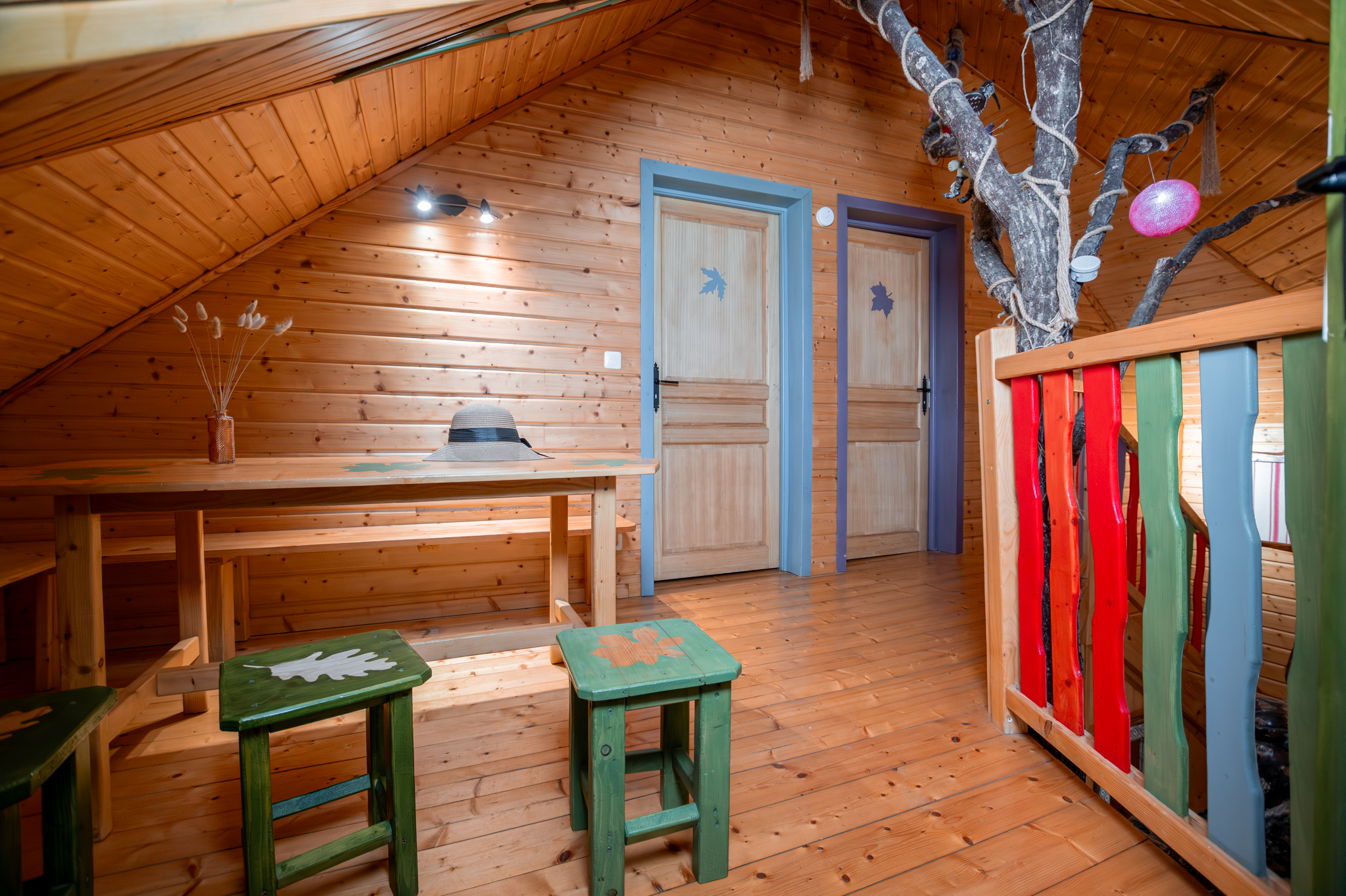 Manoir dans les Arbres — Château avec jacuzzi à 9m en Vienne à Dienné — environnement naturel