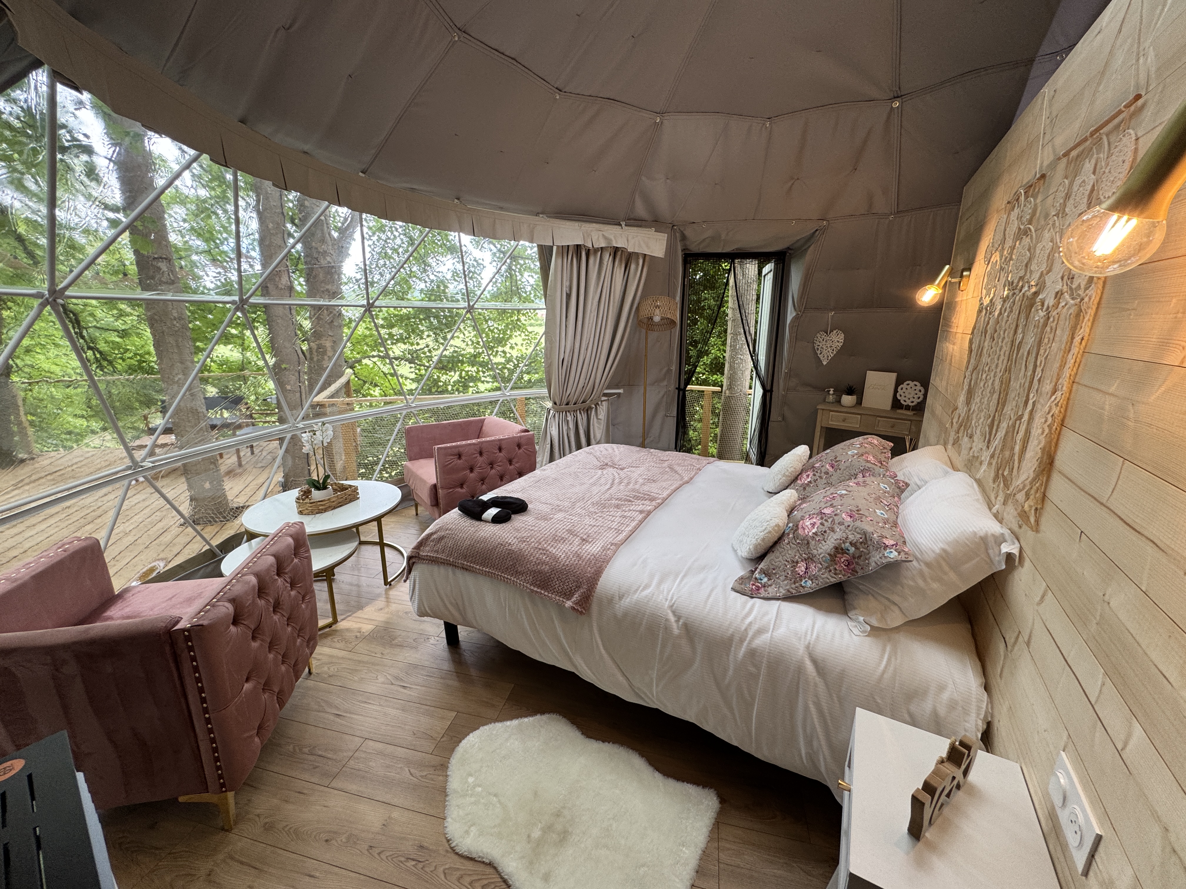 Bulle Perchée Étoile Filante & Spa