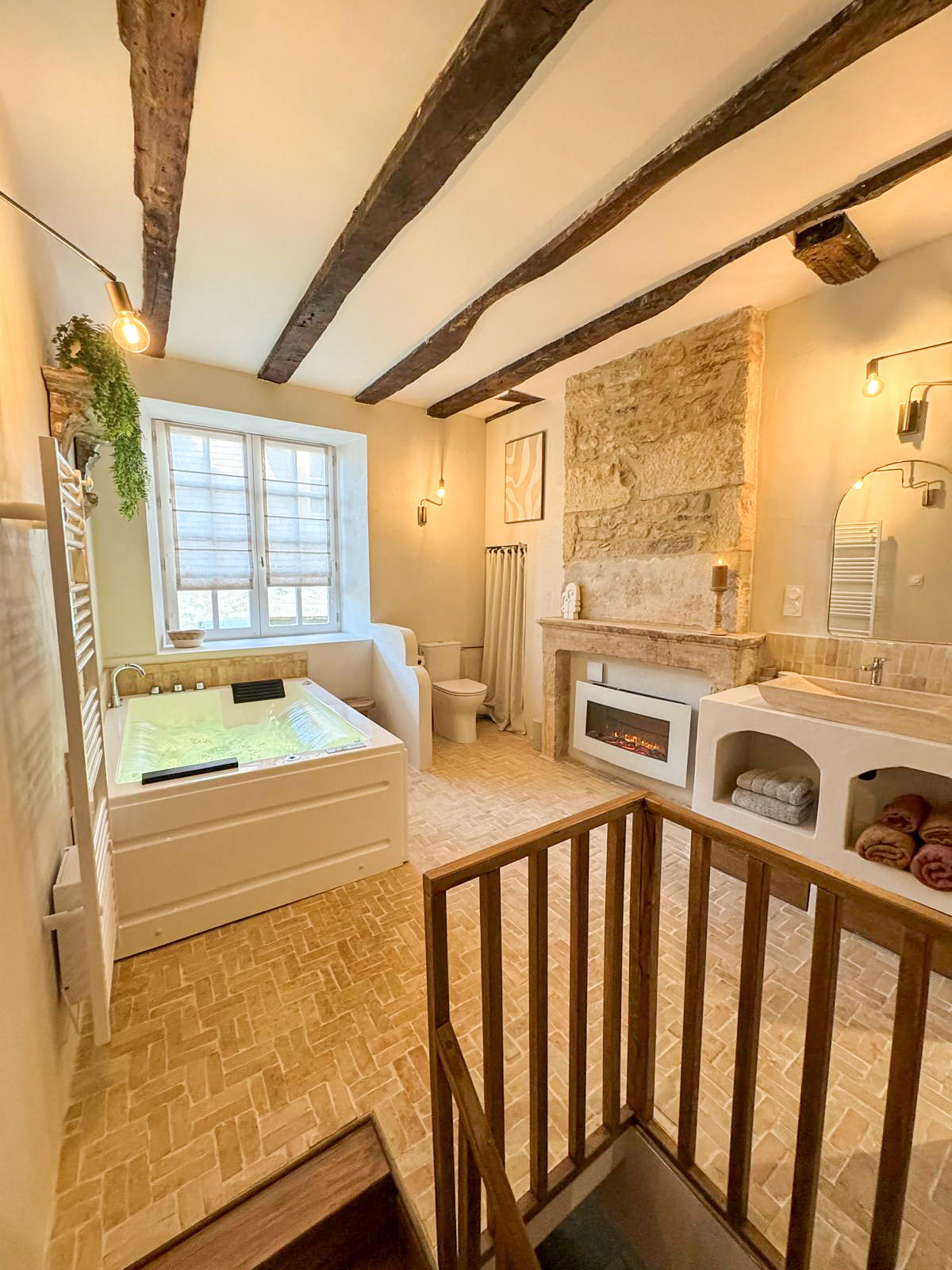 La Suite N⁰7 & Spa — Parenthèse amoureuse à Sarlat à Sarlat-la-Canéda — cuisine